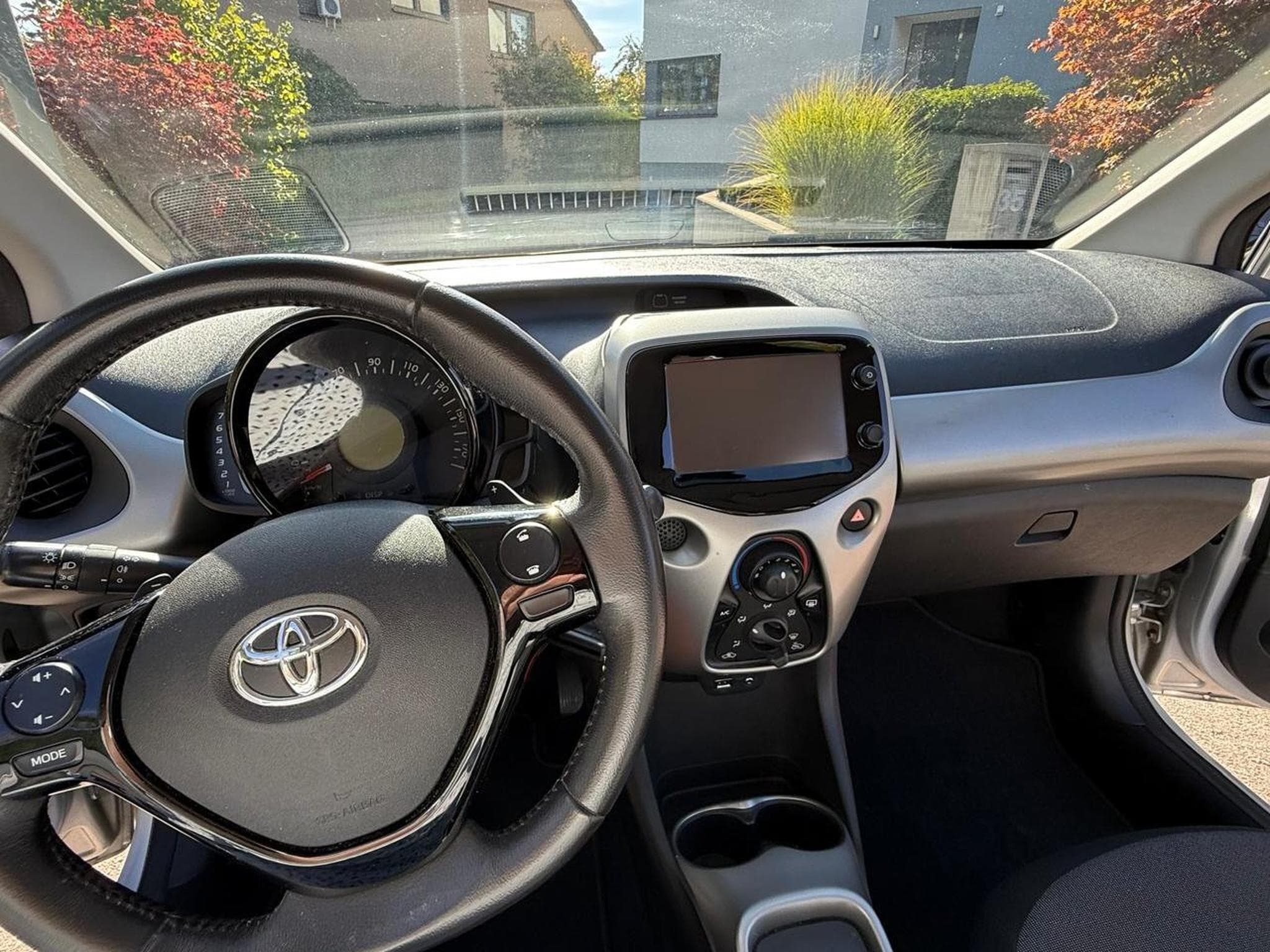 Toyota Aygo KGB40 (2016) - Foto 12