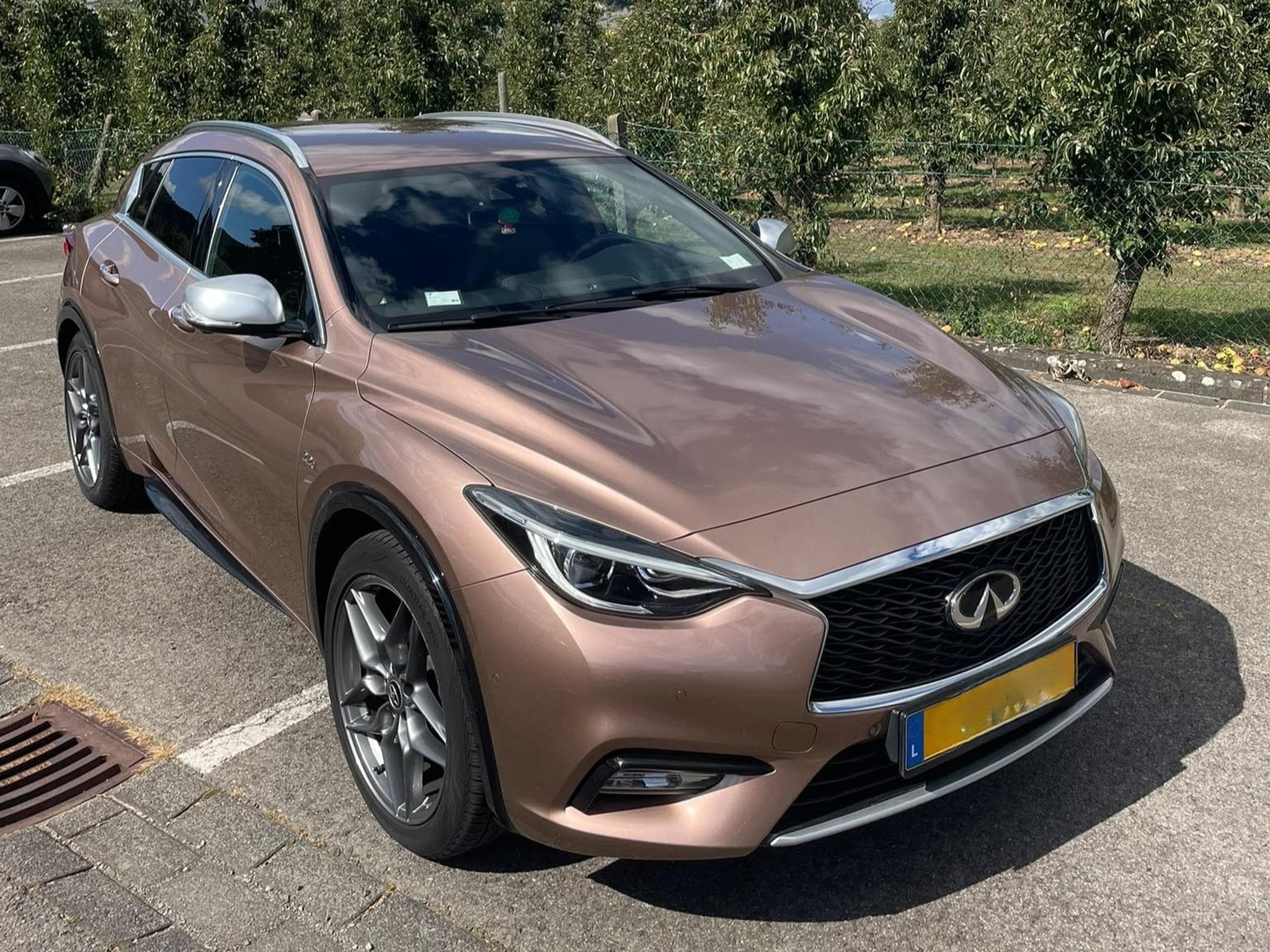 Infiniti Q30 Premium Tech AWD (2016) - Photo 1