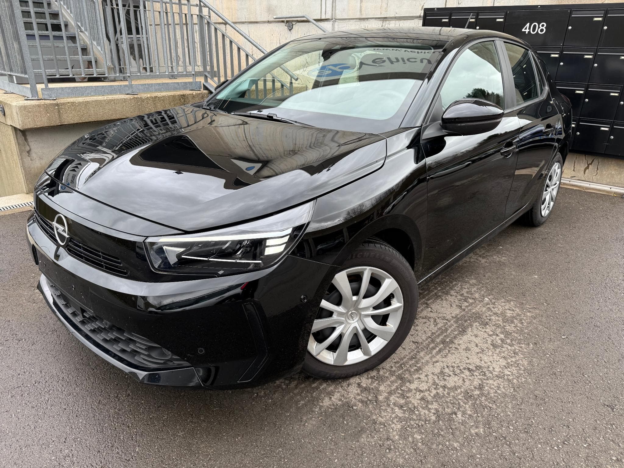 Opel Corsa 1.2 TURBO 100 EDITION (2025) - Foto 1