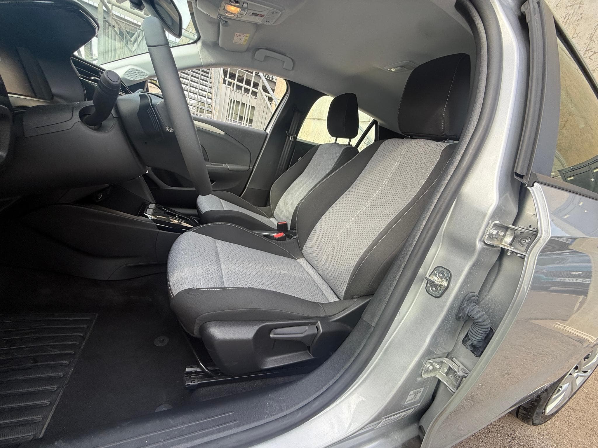 Opel Corsa 1.2 100 BVA EDITION (2025) - Foto 5