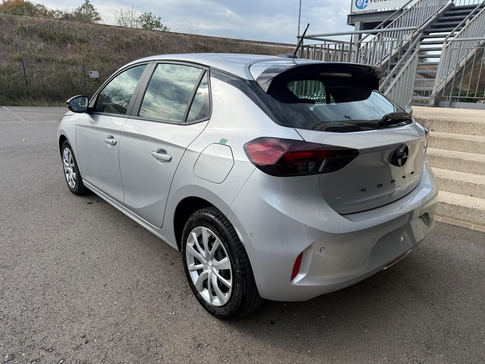 Opel Corsa 1.2 100 BVA EDITION (2025) - Photo 3