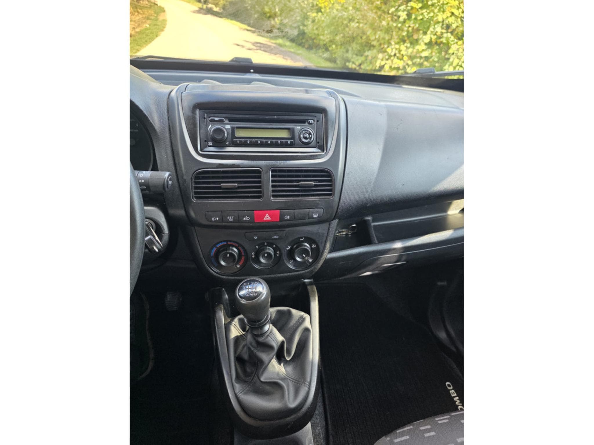 Opel Combo 1.6 CDTI Selection - 5 places (2015) - Foto 8
