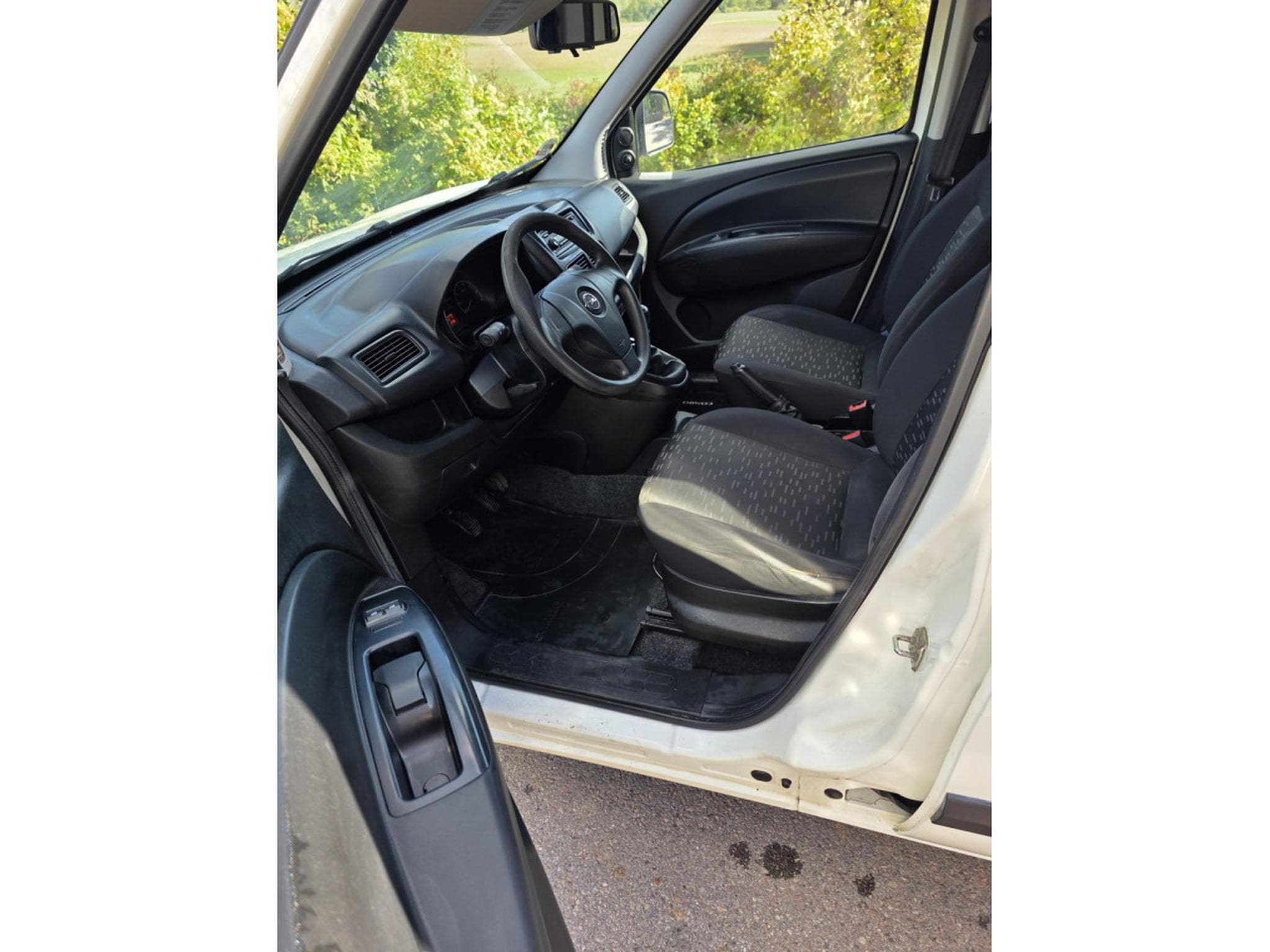 Opel Combo 1.6 CDTI Selection - 5 places (2015) - Foto 7