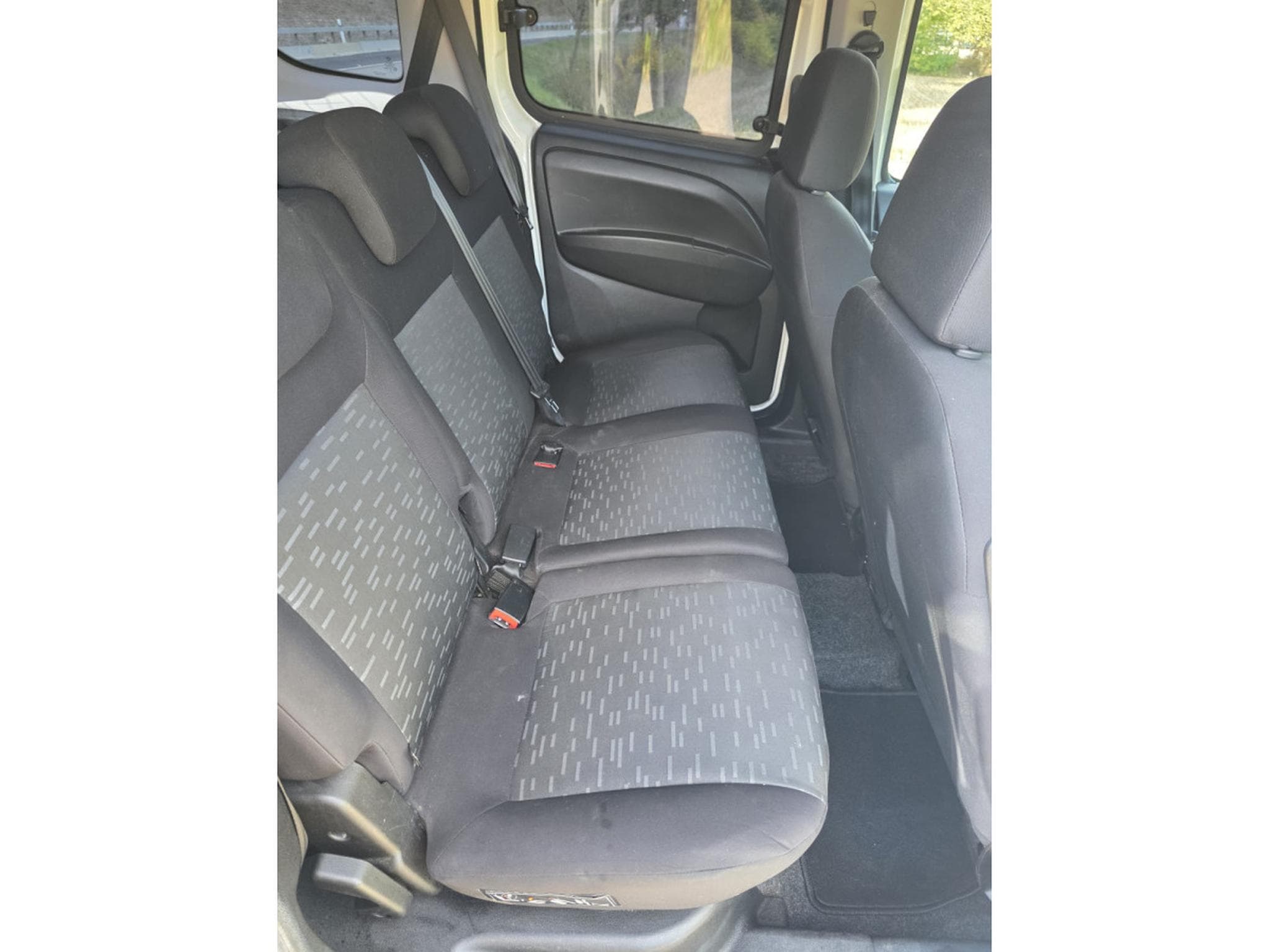 Opel Combo 1.6 CDTI Selection - 5 places (2015) - Foto 6