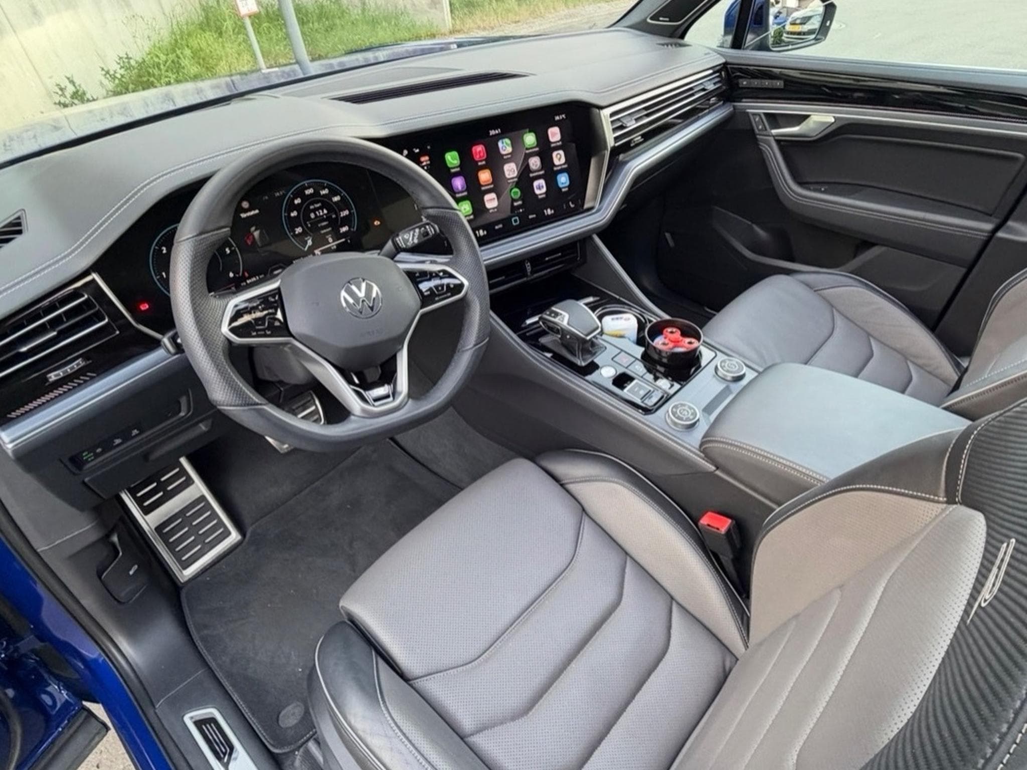 VW Touareg 3.0l V6 TDI R-line (2023) - Photo 3