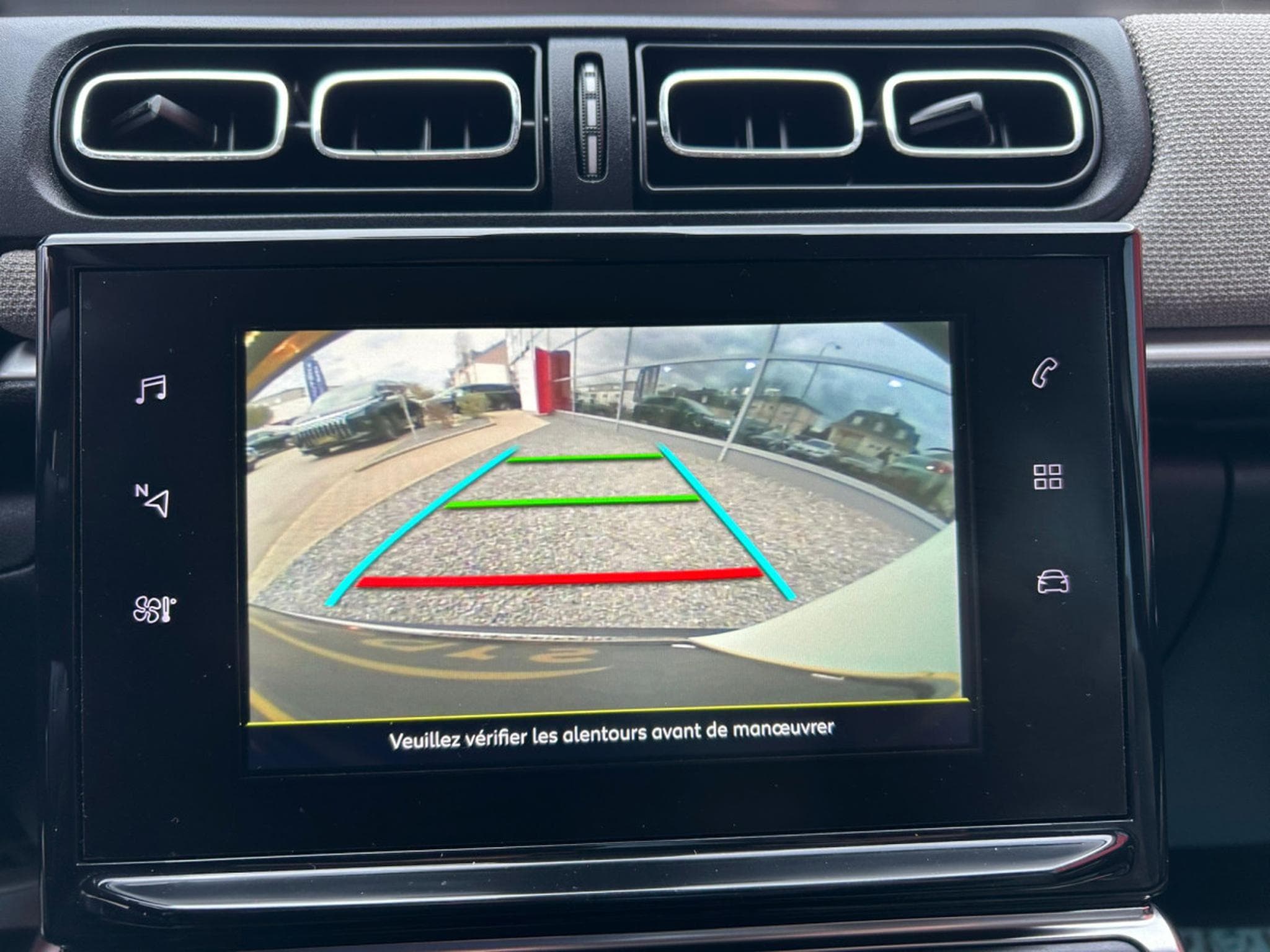 Citroën C3 1.2 Puretech Shine (2018) - Photo 11