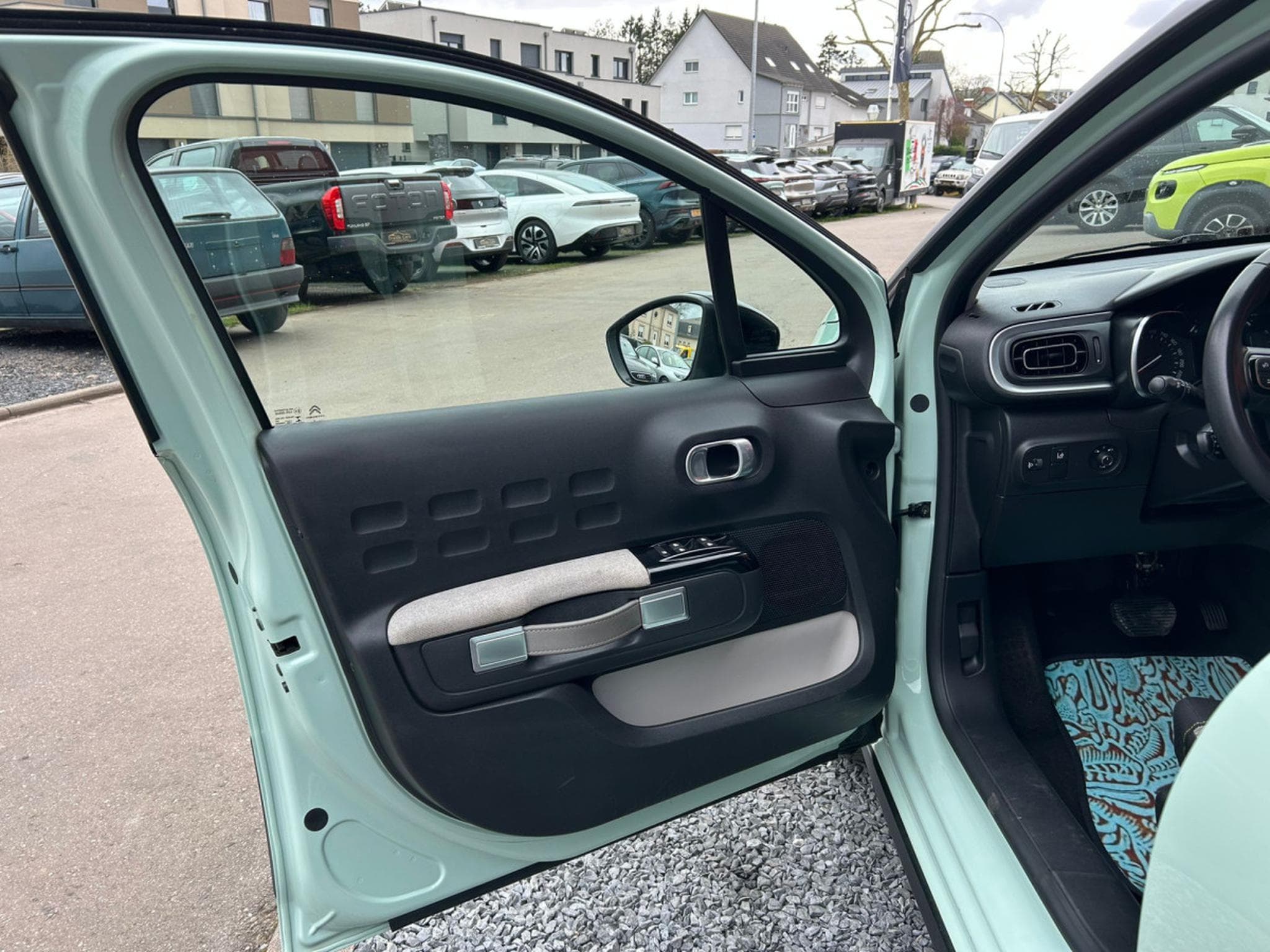 Citroën C3 1.2 Puretech Shine (2018) - Photo 6
