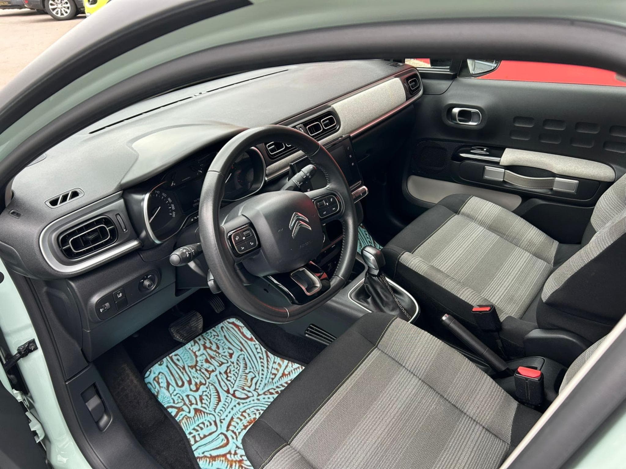 Citroën C3 1.2 Puretech Shine (2018) - Photo 7
