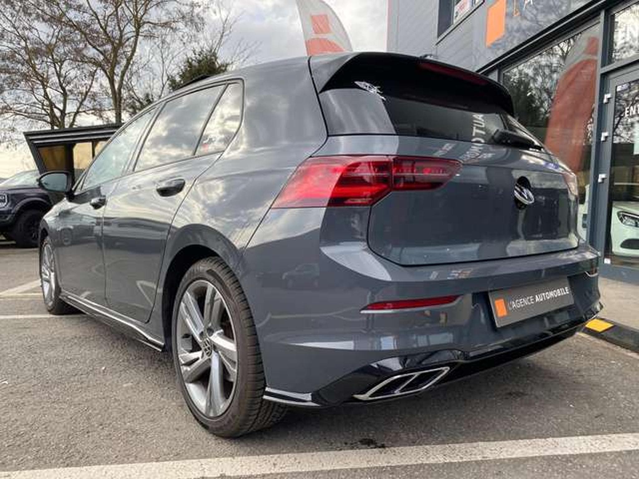 VW Golf Golf 1.5 TSI R-Line - JUSQU'A 48 MOIS DE GARANTIE (2022) - Photo 7