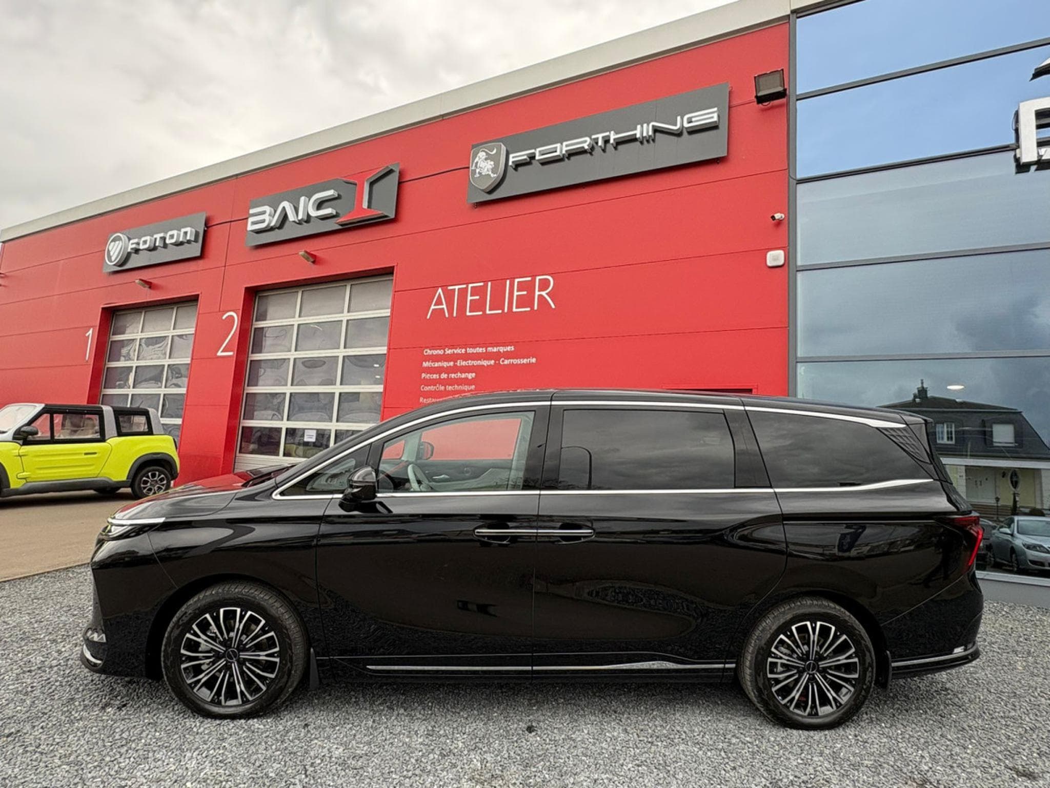 Forthing U-Tour FORTHING 9 HEV 7 PLACES FULL OPTIONS (2026) - Photo 2