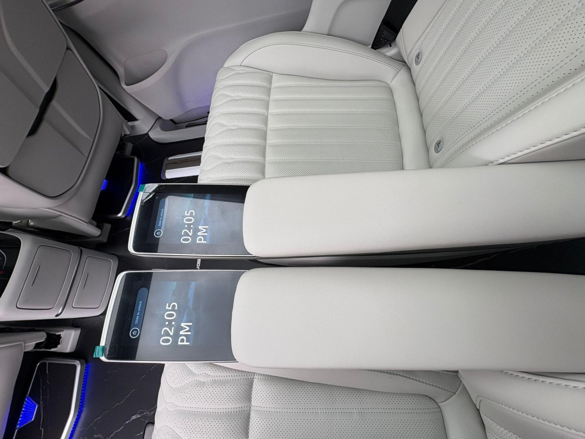 Forthing U-Tour FORTHING 9 HEV 7 PLACES FULL OPTIONS (2026) - Photo 22