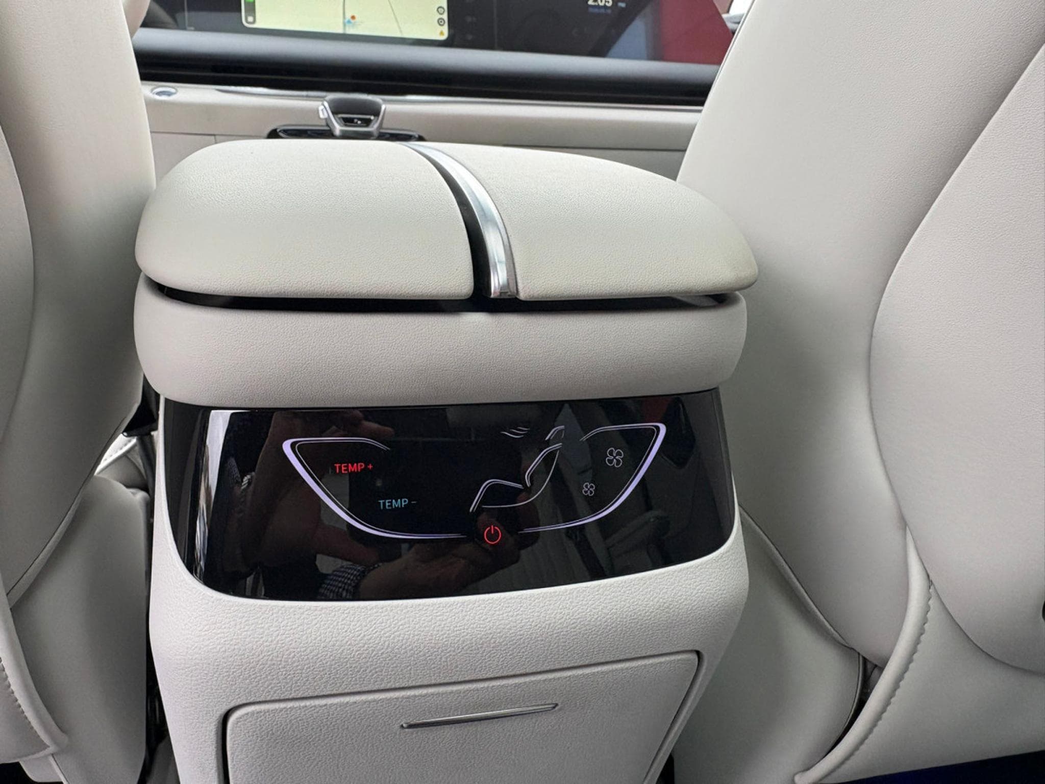 Forthing U-Tour FORTHING 9 HEV 7 PLACES FULL OPTIONS (2026) - Photo 23