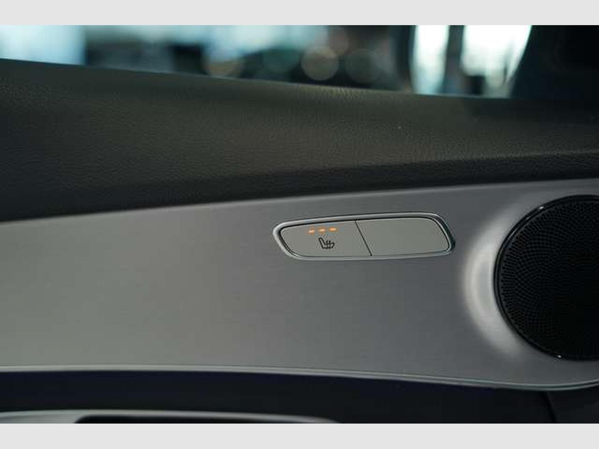 Mercedes C 200 d Limousine AMG Line 9G *Digital *Night (2021) - Photo 23