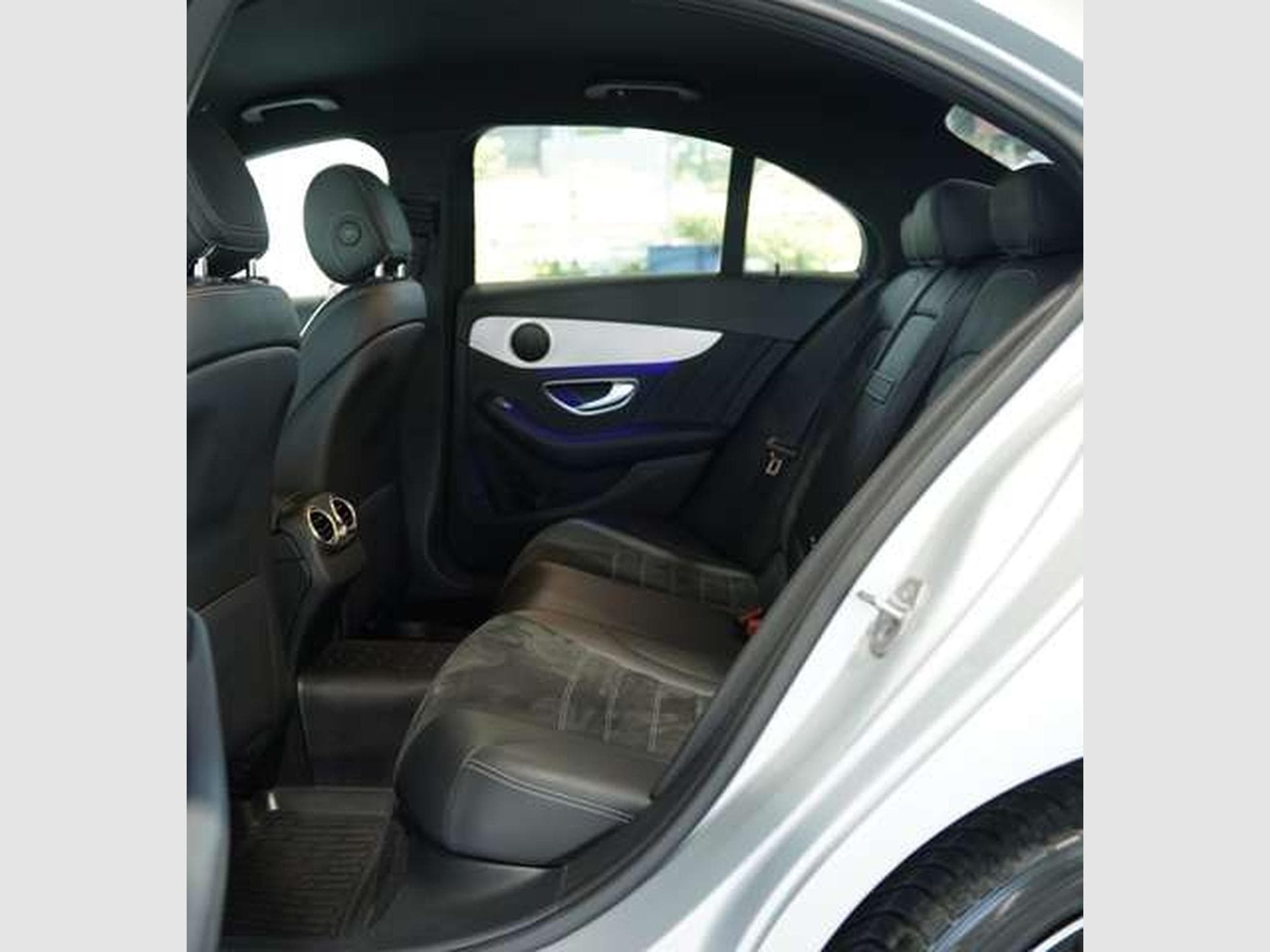 Mercedes C 200 d Limousine AMG Line 9G *Digital *Night (2021) - Photo 20