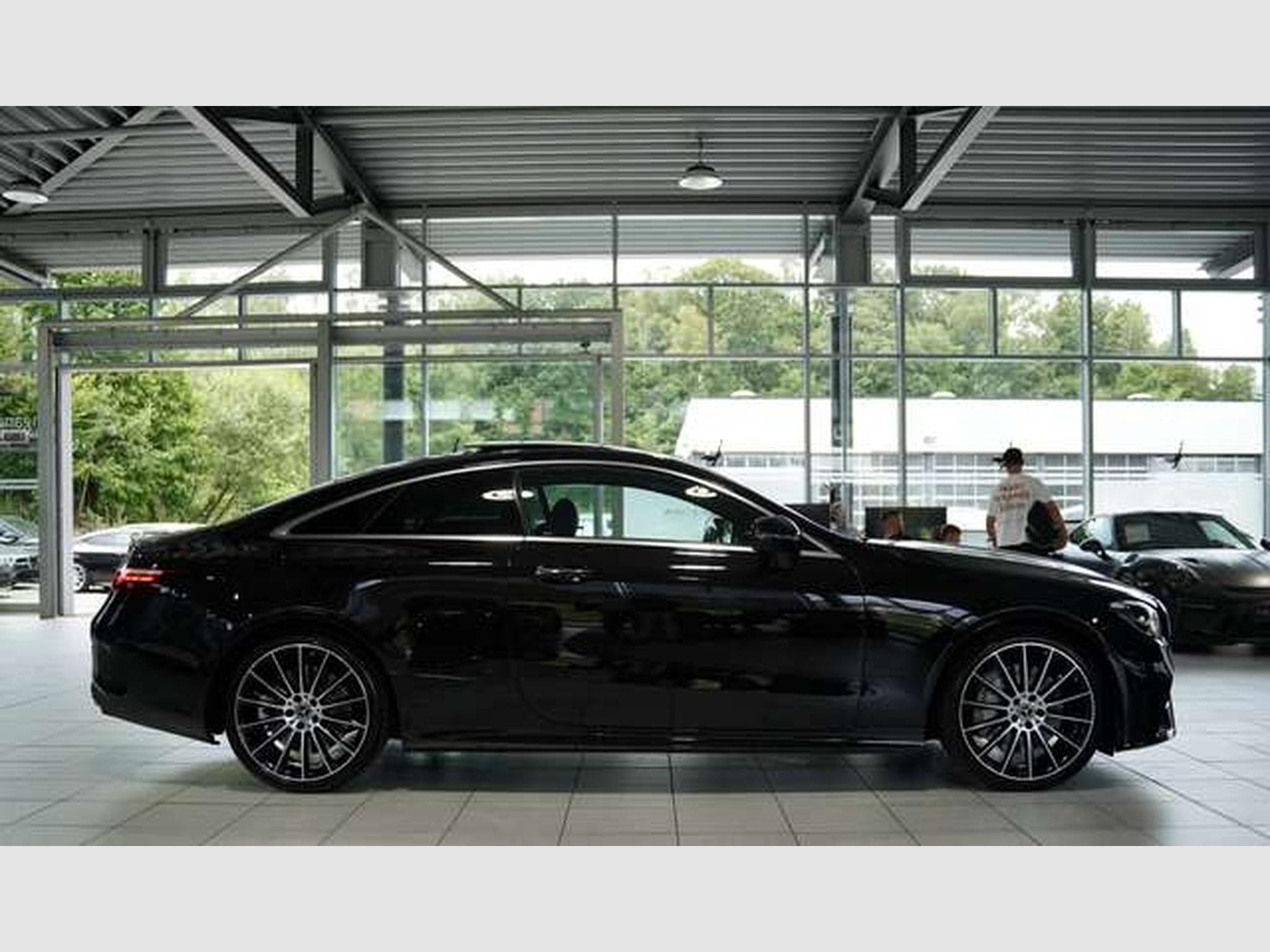 Mercedes E 450 4M Coupé AMG Line *1.H *20 *Pano *BURM (2021) - Foto 7