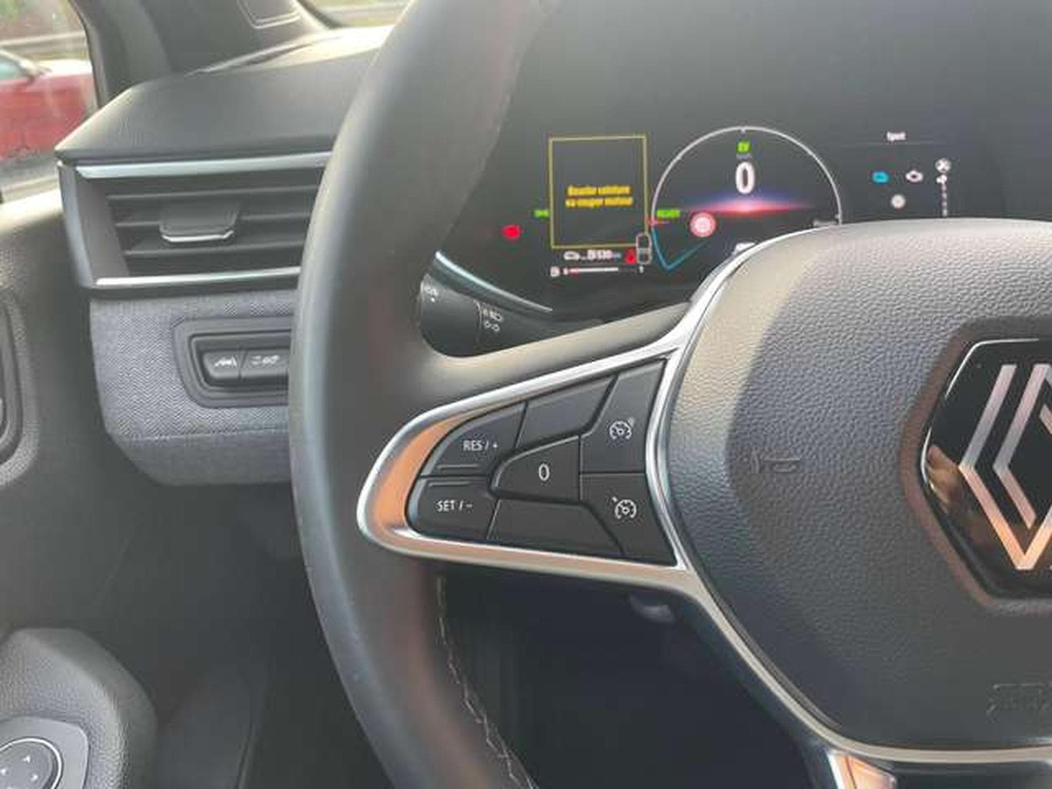 Renault Clio 1.5 HYBRIDE E-Tech - JUSQU'A 36 MOIS DE GARANTIE (2023) - Foto 13