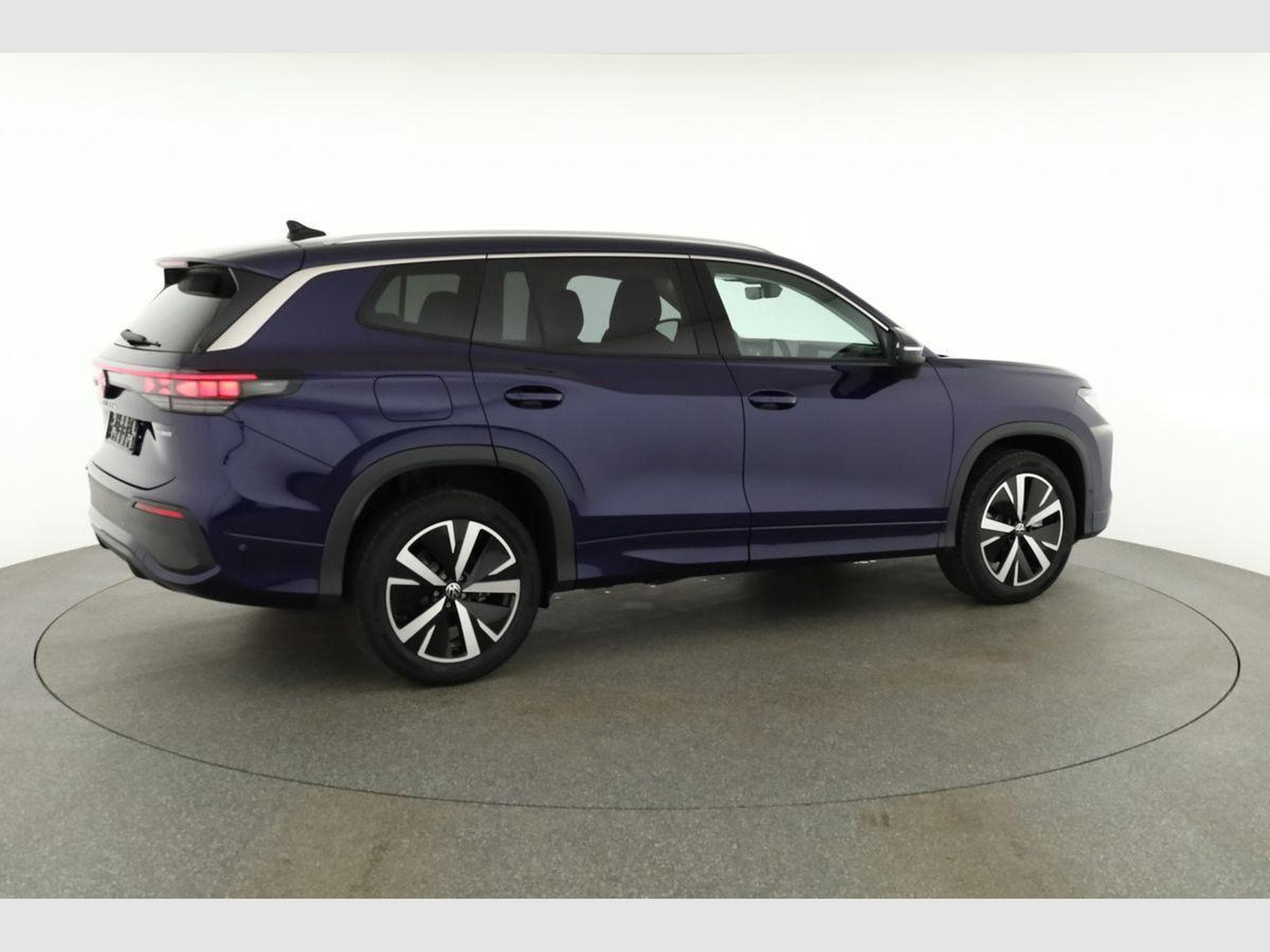 VW Tayron 1.5 TSI eHybrid 150 kW Life (2025) - Photo 21