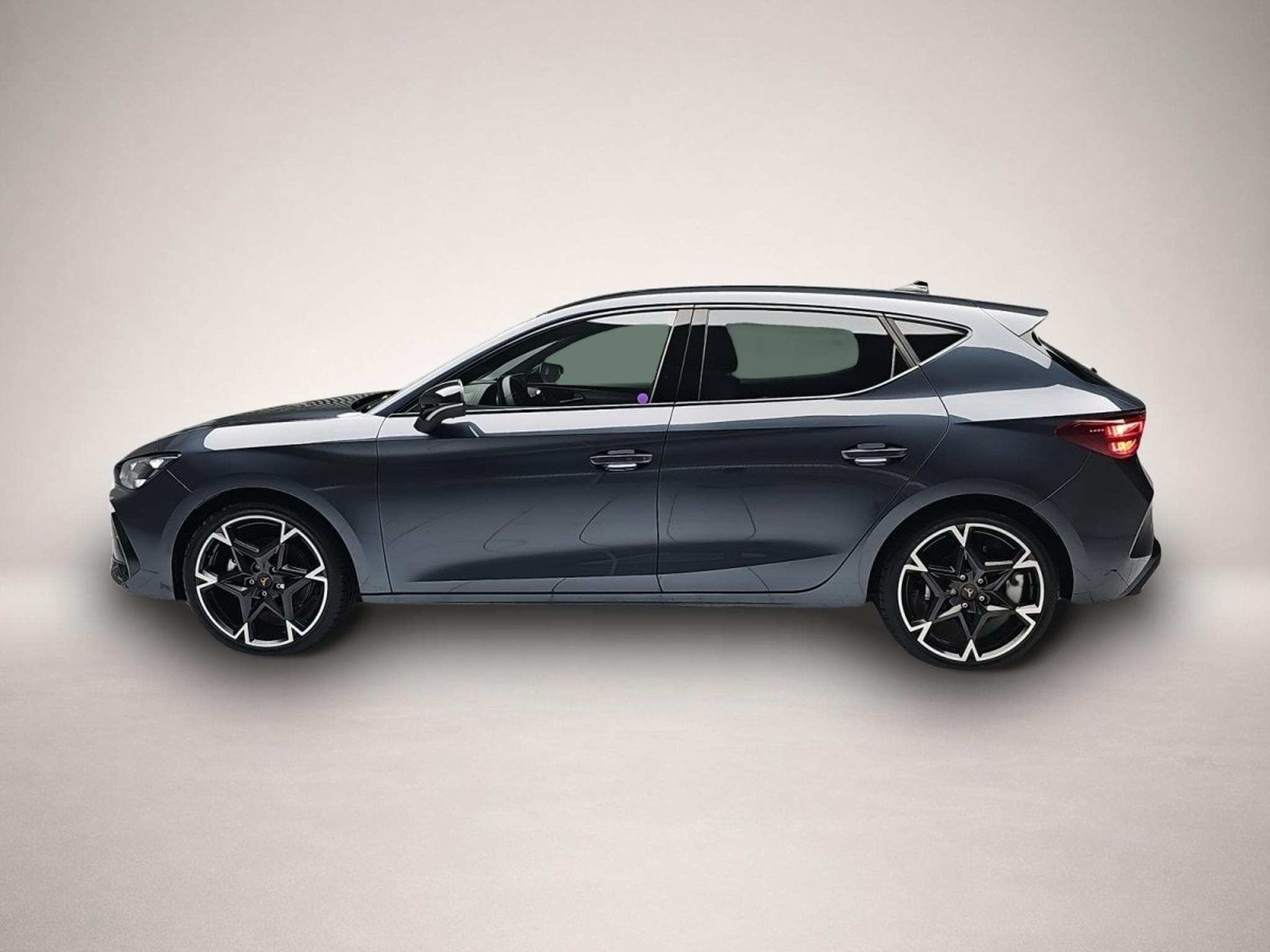 Cupra Leon (2025) - Photo 4