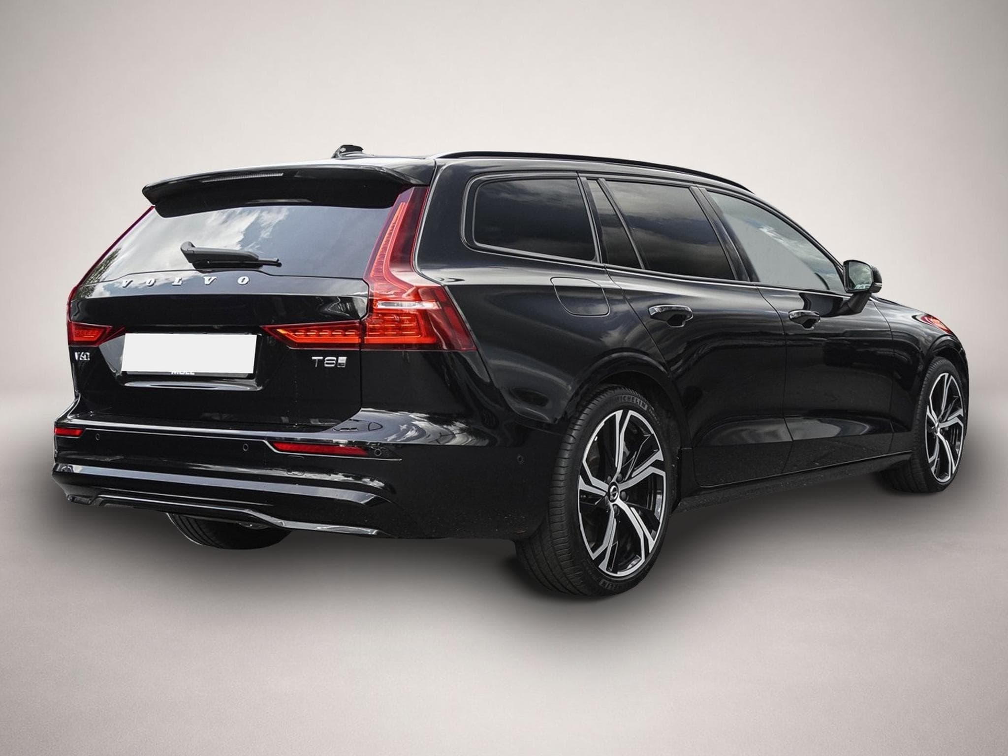 Volvo V60 (2024) - Photo 3