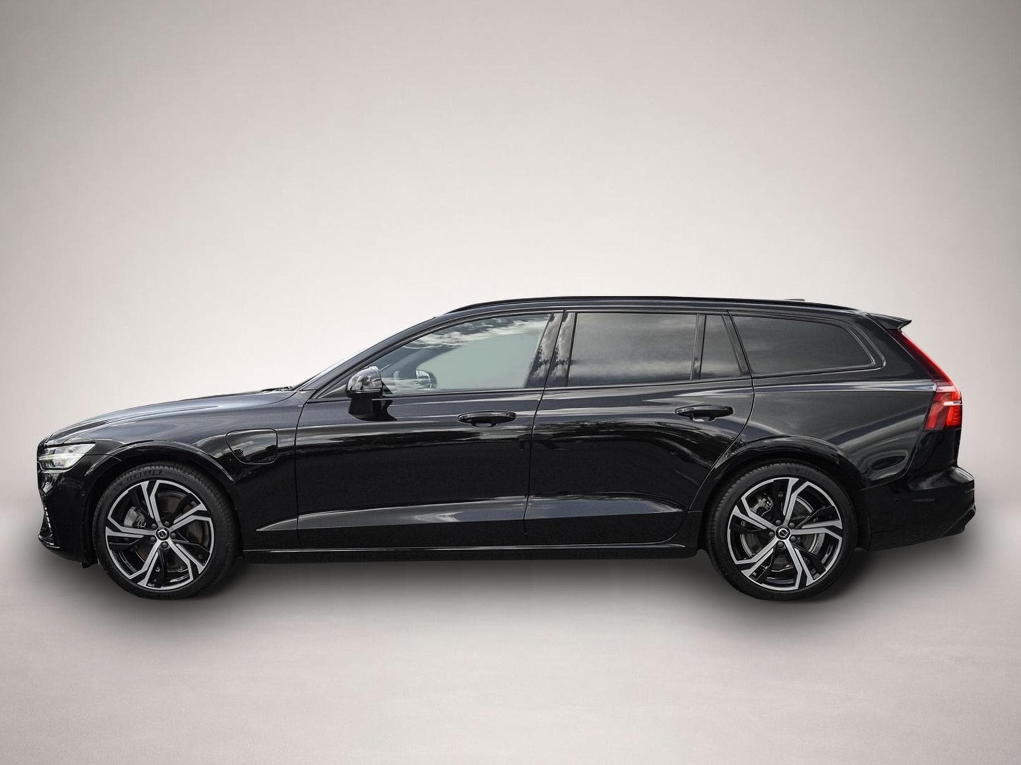 Volvo V60 (2024) - Photo 4