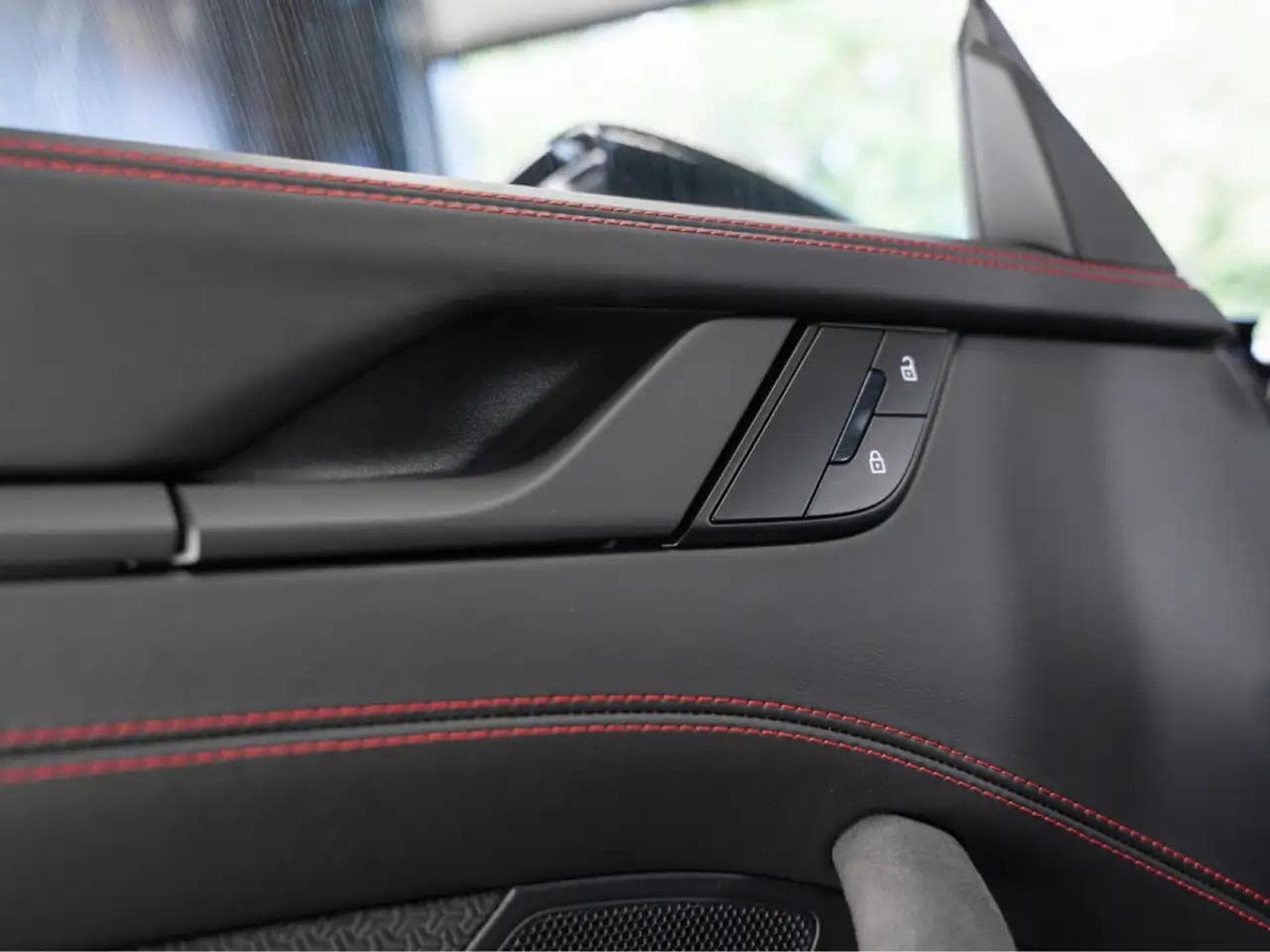 Porsche 911 (2025) - Photo 17