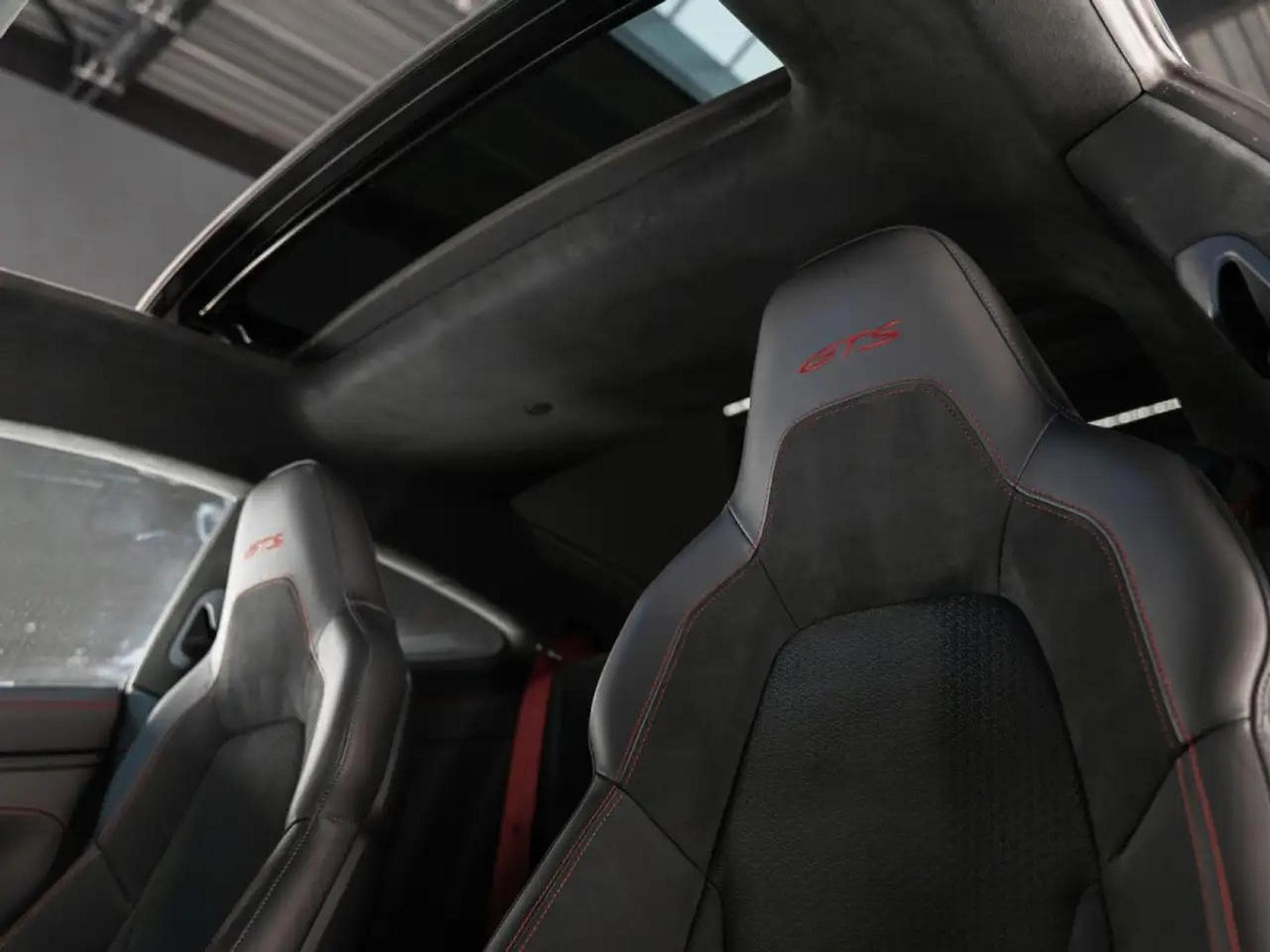 Porsche 911 (2025) - Photo 19