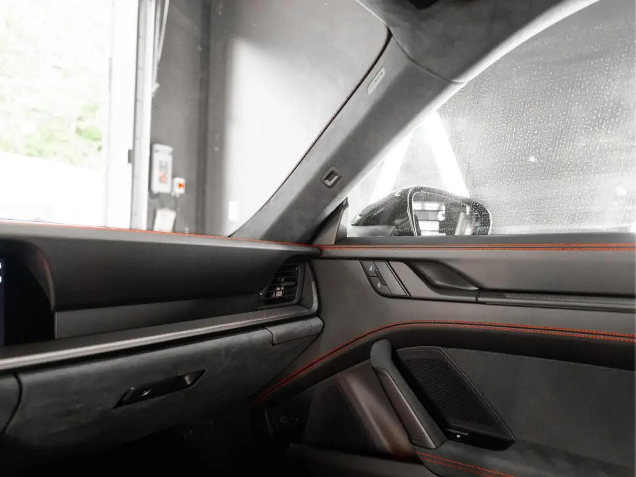 Porsche 911 (2025) - Photo 25