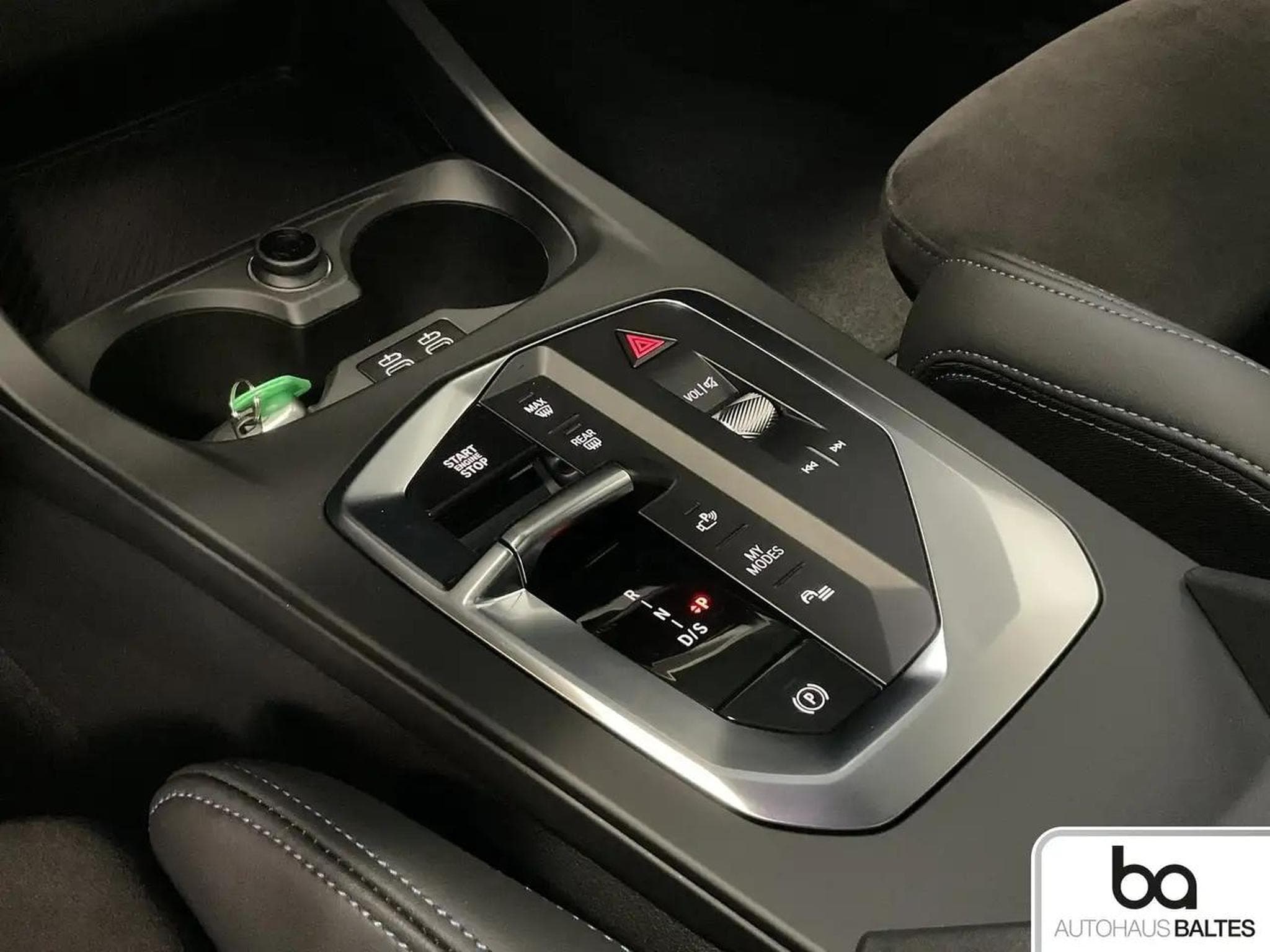 BMW 120 (2025) - Photo 10