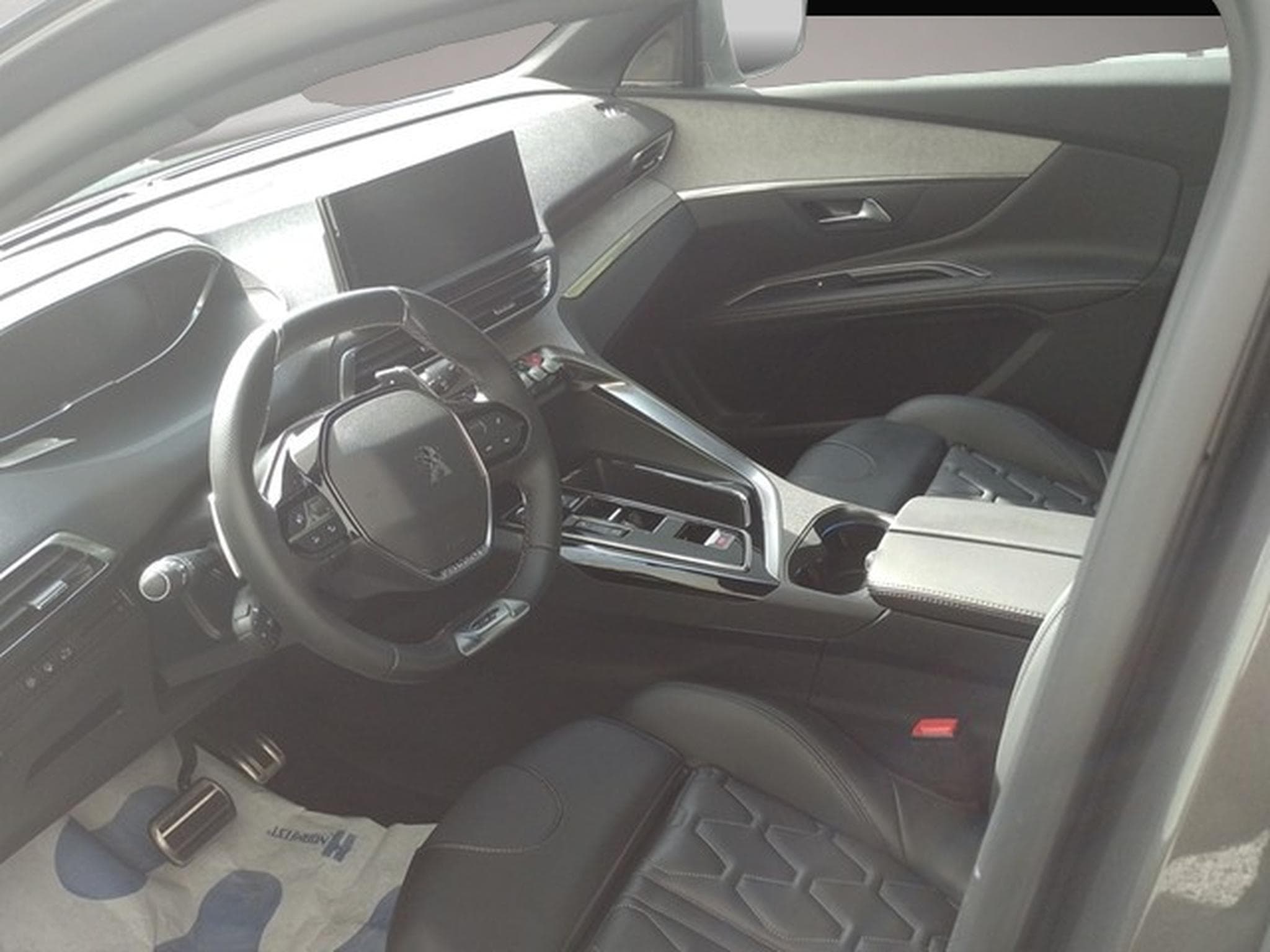 Peugeot 5008 (2024) - Photo 1