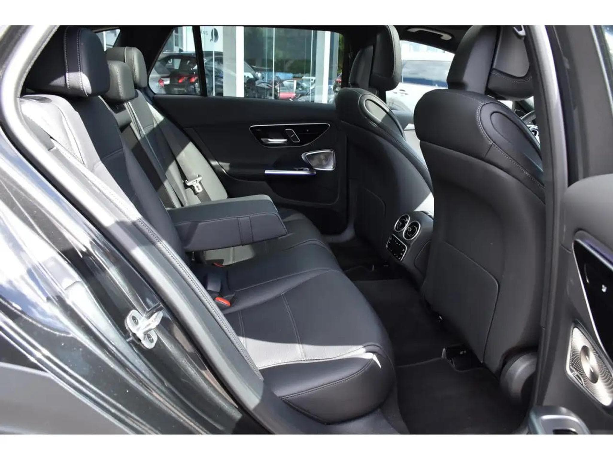 Mercedes C 220 (2025) - Photo 7