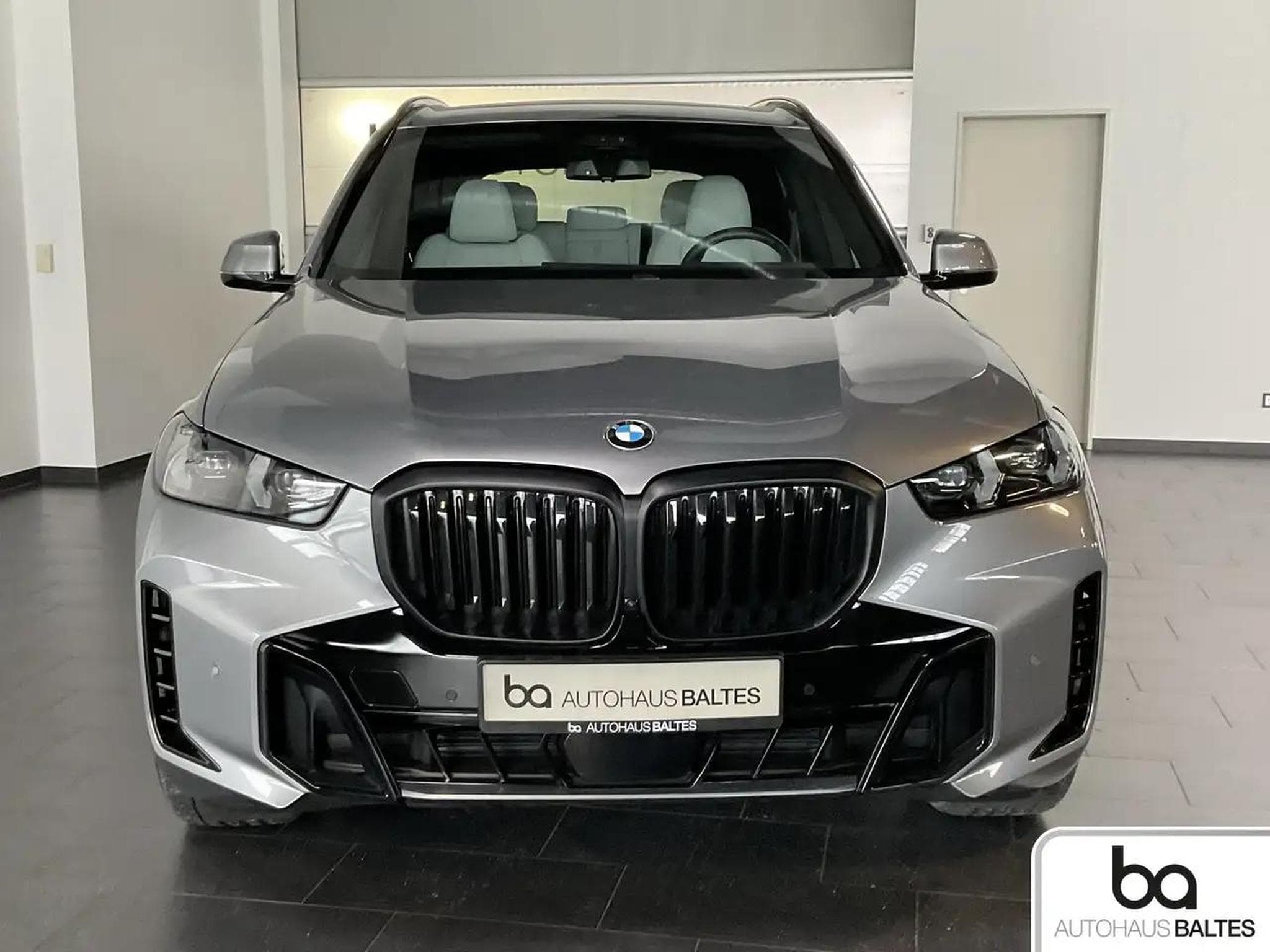 BMW X5 (2025) - Photo 2