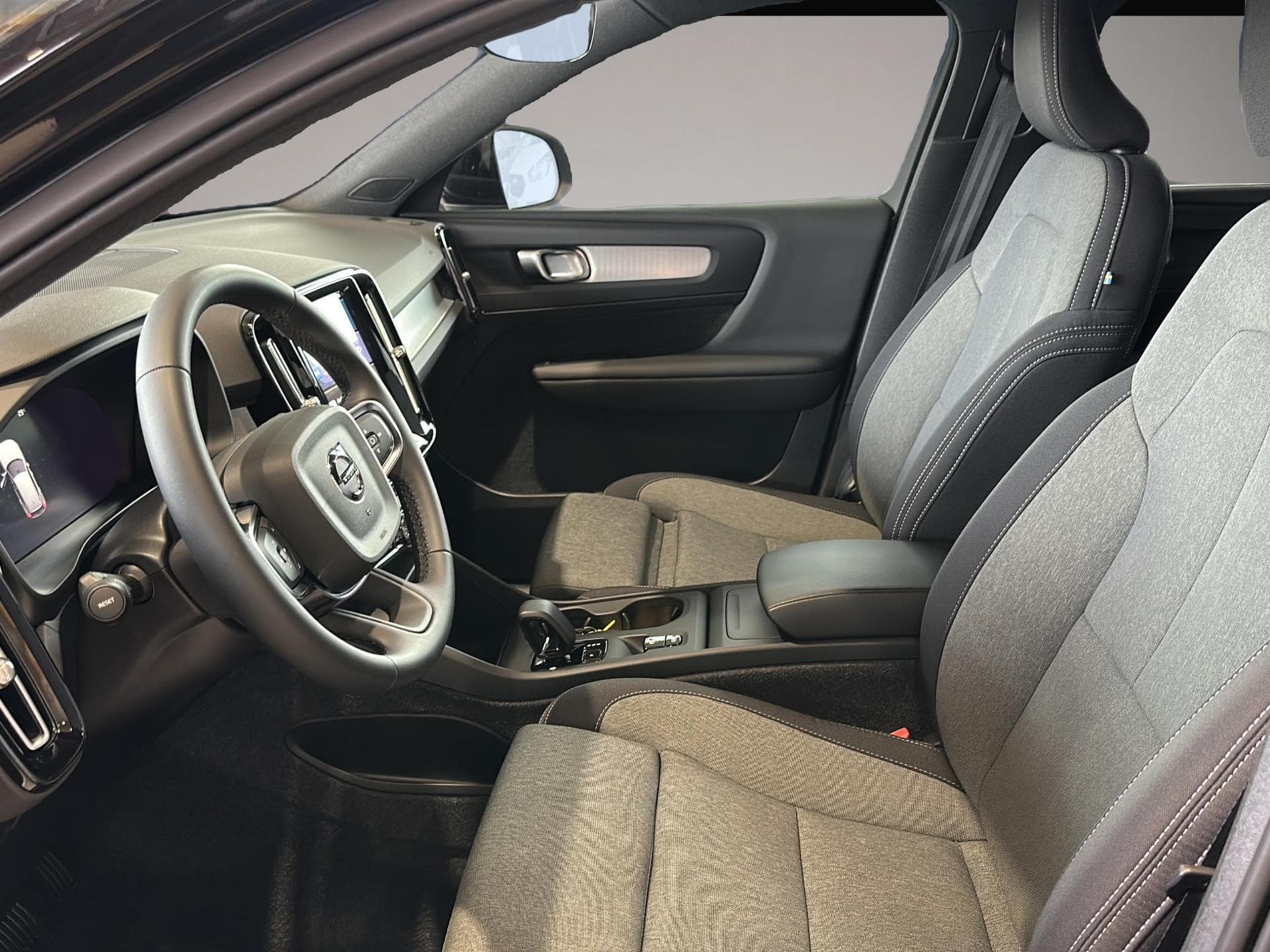 Volvo XC40 (2026) - Photo 5