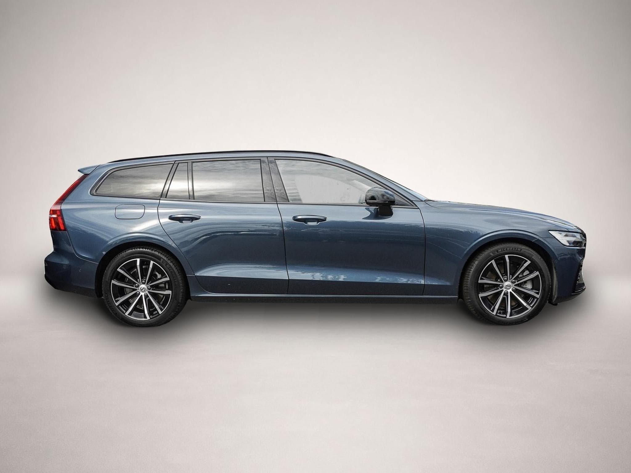 Volvo V60 (2024) - Photo 4