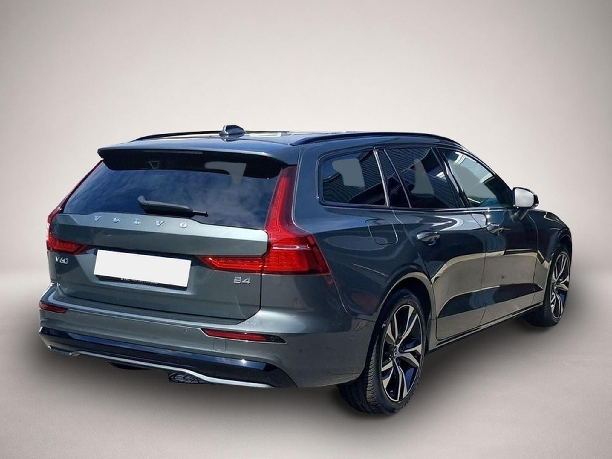 Volvo V60 (2025) - Photo 2