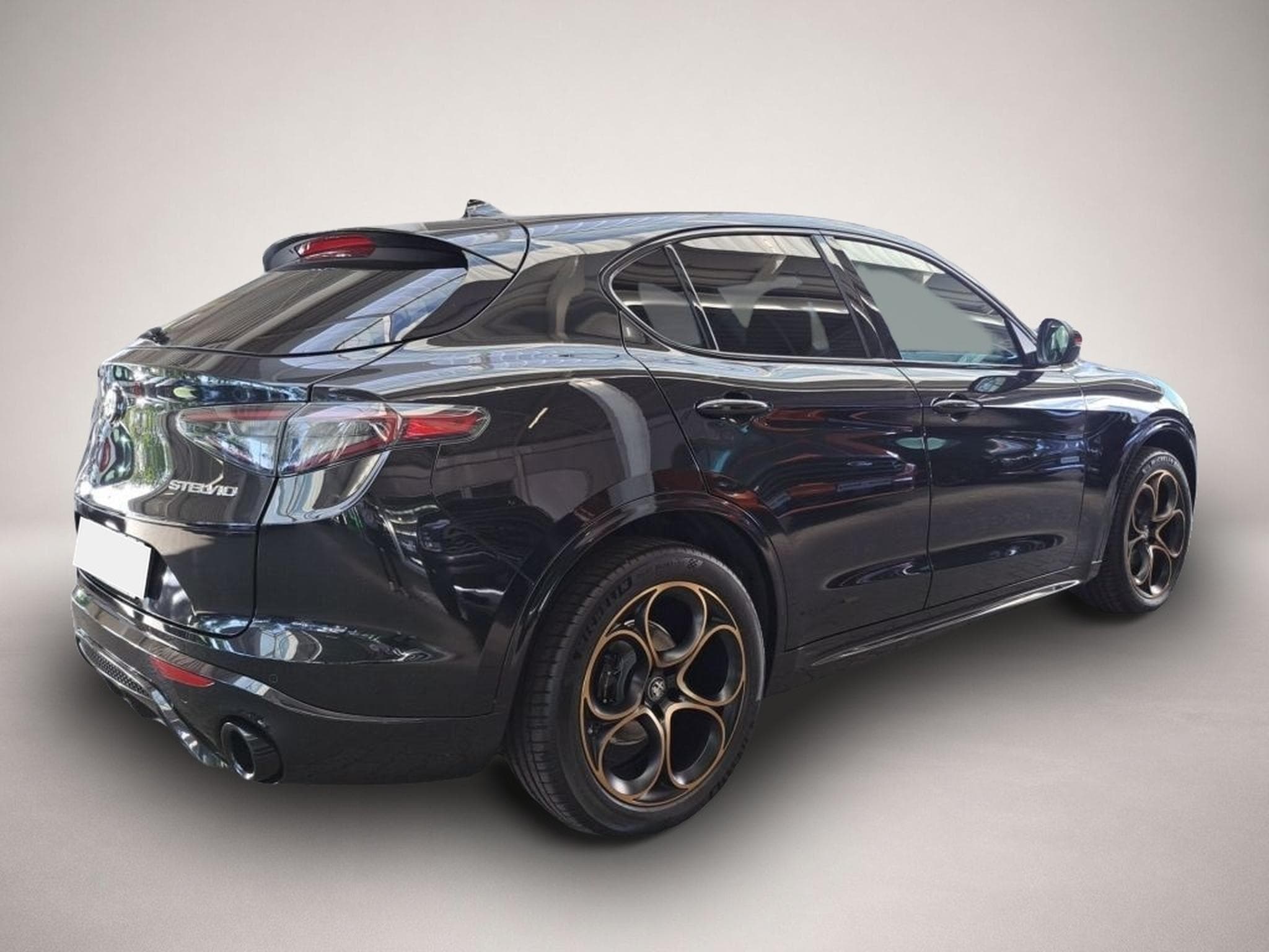 Alfa-Romeo Stelvio (2025) - Photo 3