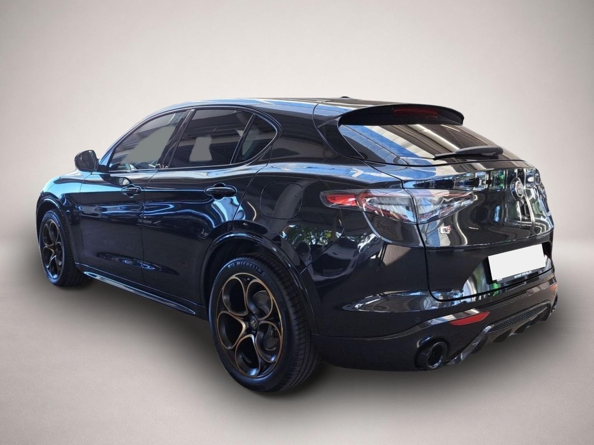 Alfa-Romeo Stelvio (2025) - Photo 4