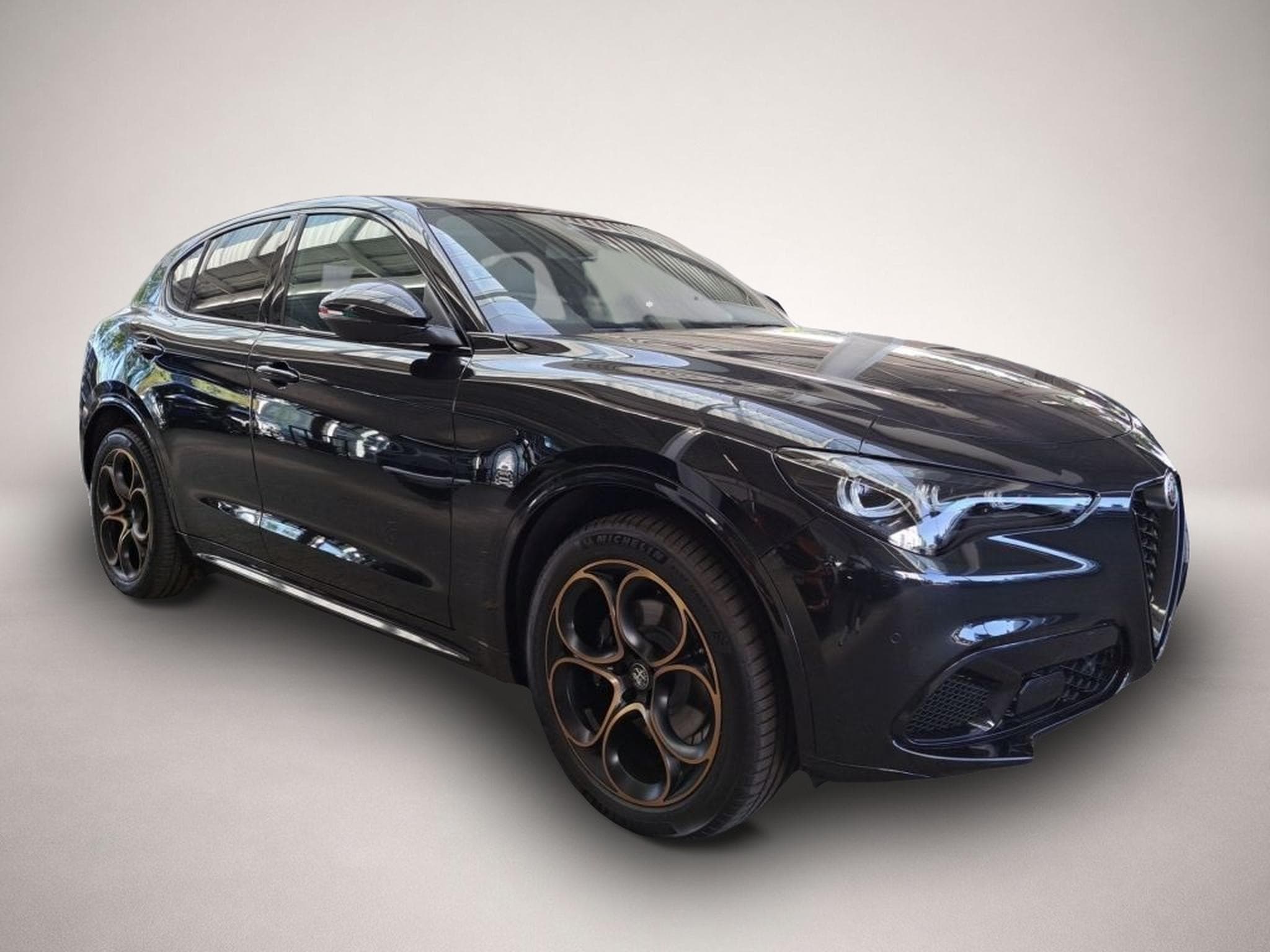 Alfa-Romeo Stelvio (2025) - Photo 2