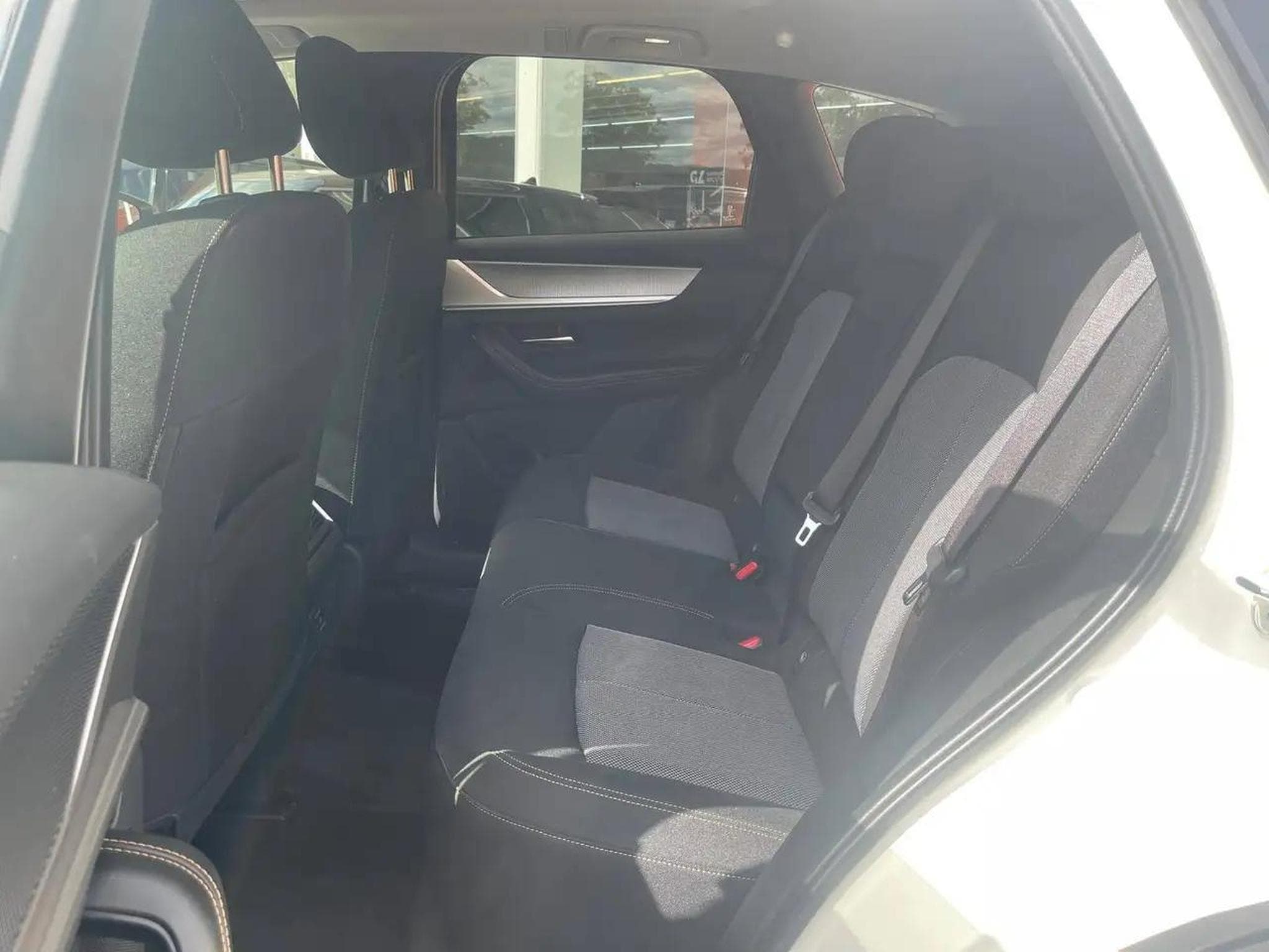 Mazda CX-30 (2025) - Photo 24