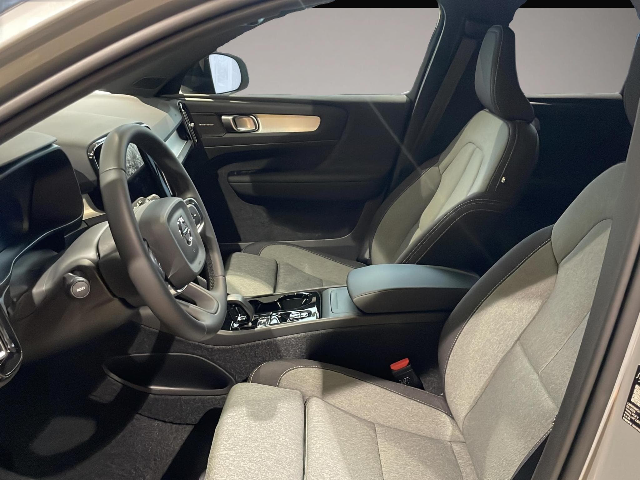 Volvo XC40 (2026) - Photo 5