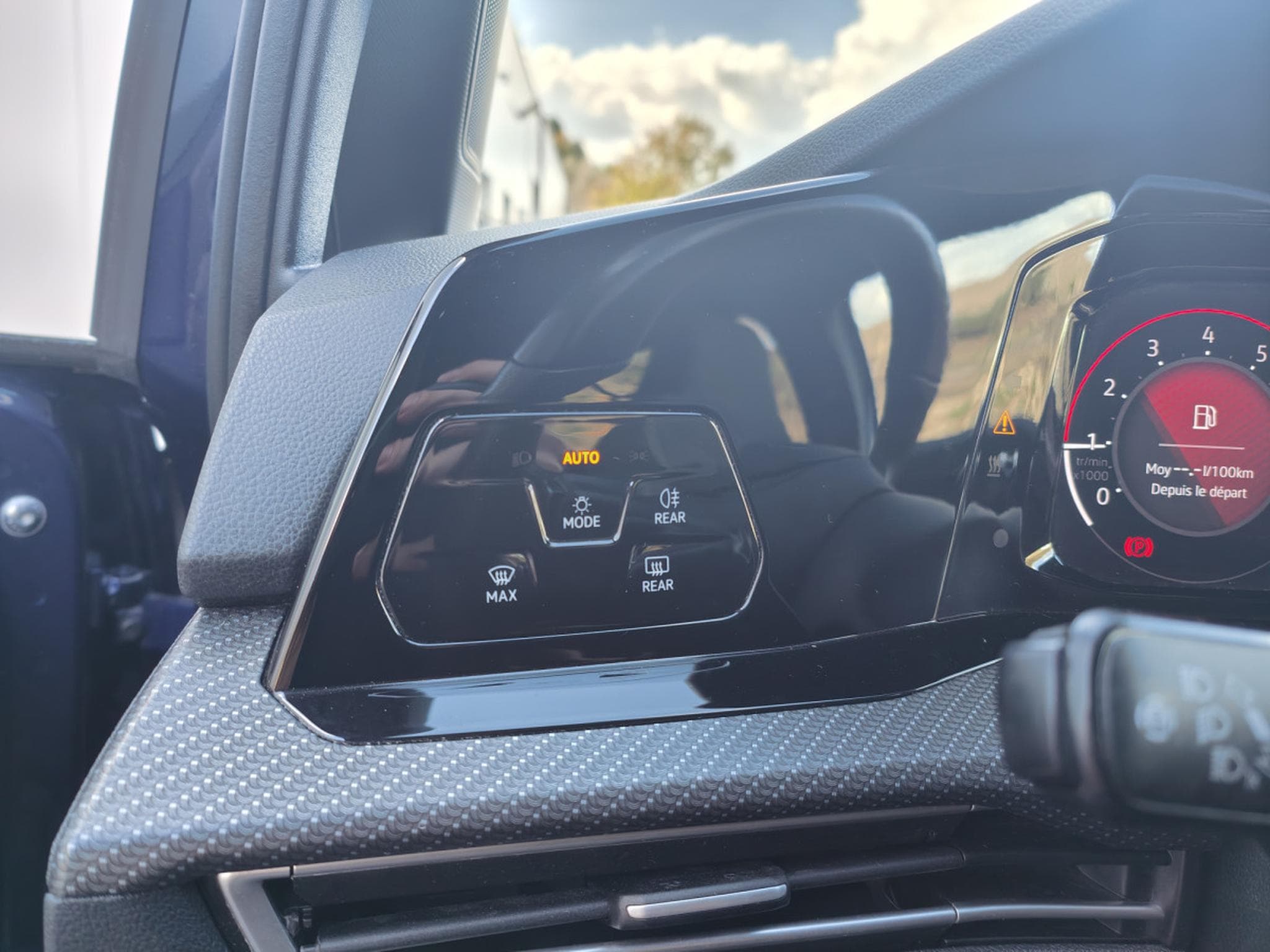 VW Golf 1.5 TSI R-LINE CARPLAY GPS BLUETOOTH PHARES LED (2021) - Photo 12