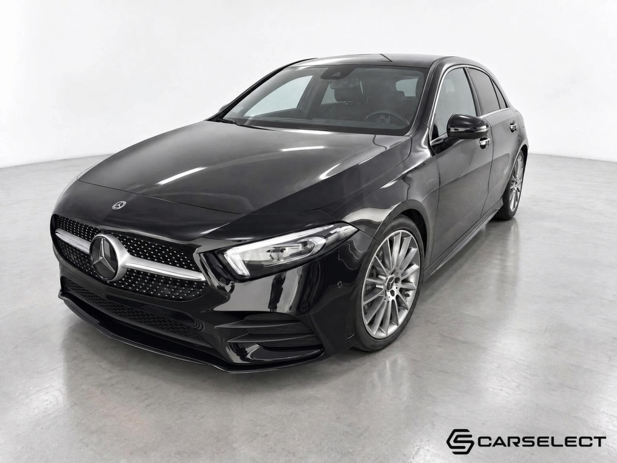 Mercedes 220 AMG LINE (2020) - Photo 1