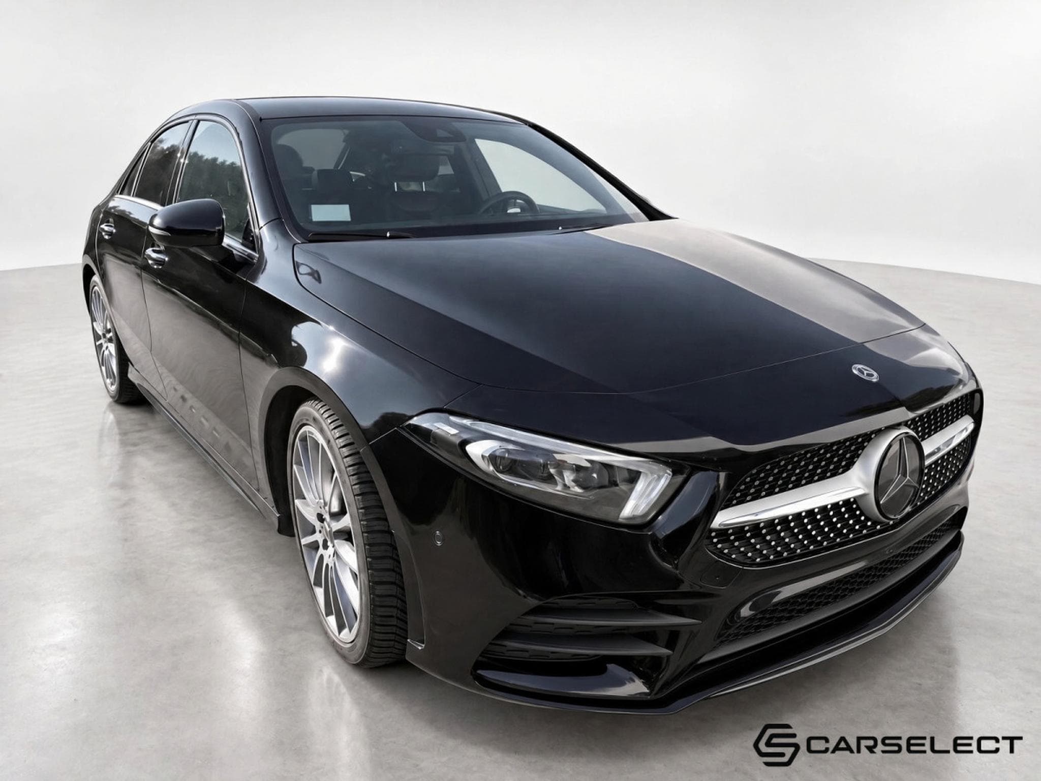 Mercedes 220 AMG LINE (2020) - Photo 5