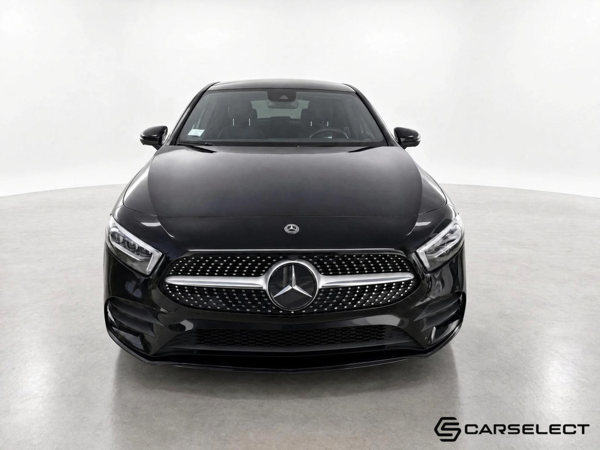 Mercedes 220 AMG LINE (2020) - Photo 3
