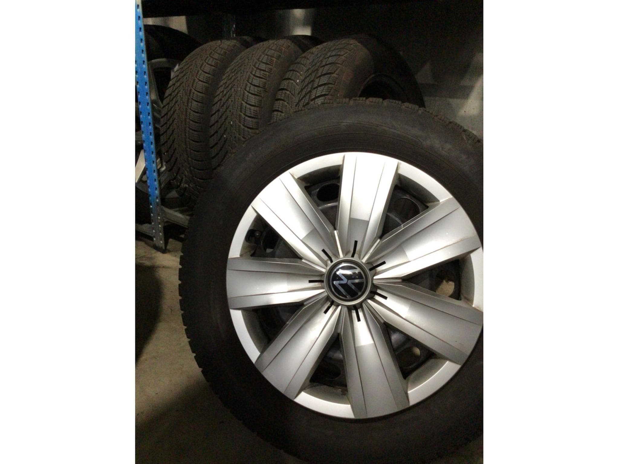 Jantes acier + Pneus – 16" - Photo 1