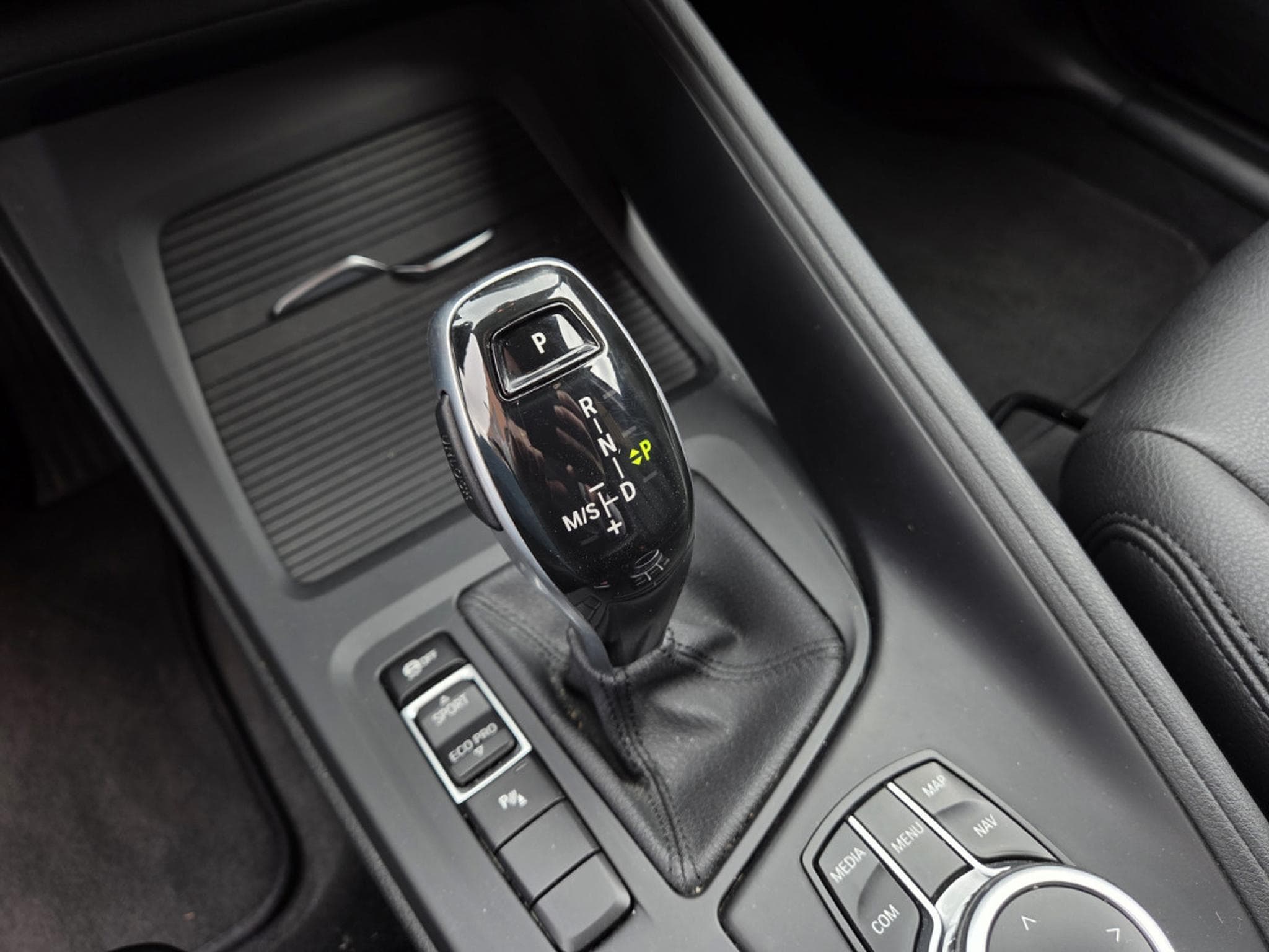 BMW X1 SDRIVE 18dA 150CV (2021) - Foto 17