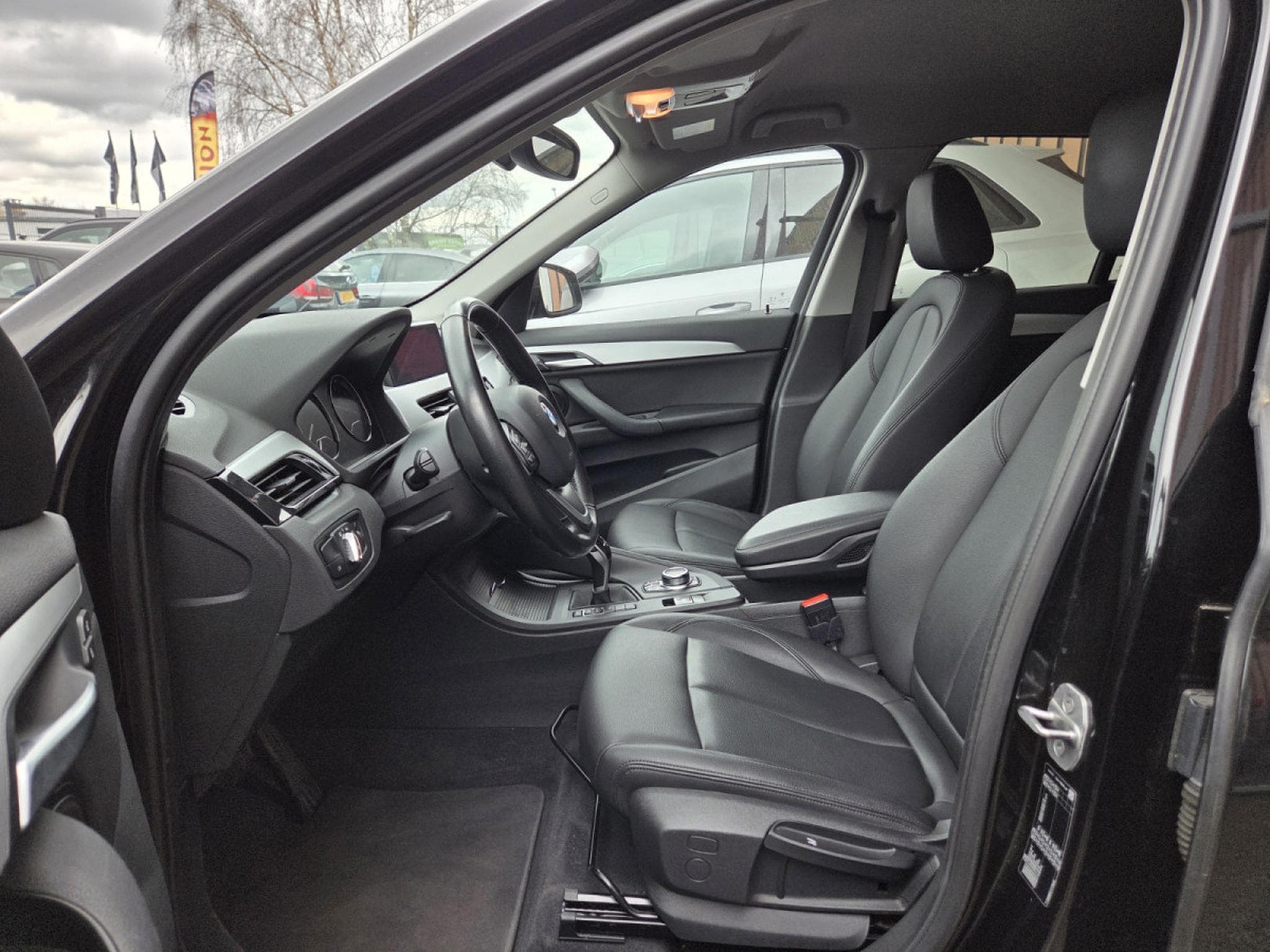 BMW X1 SDRIVE 18dA 150CV (2021) - Foto 7