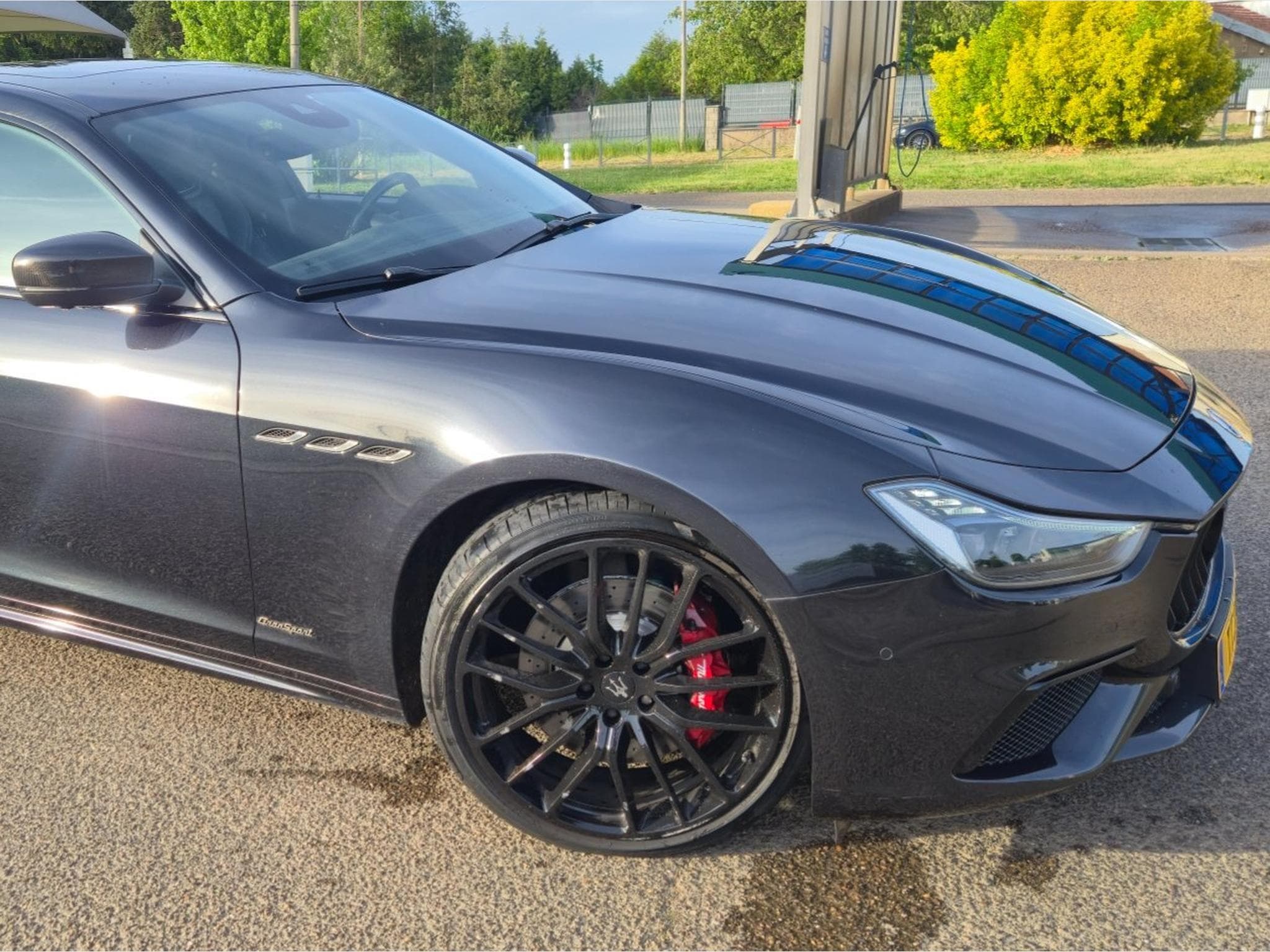 Maserati Ghibli GRANSPORT (2018) - Foto 3