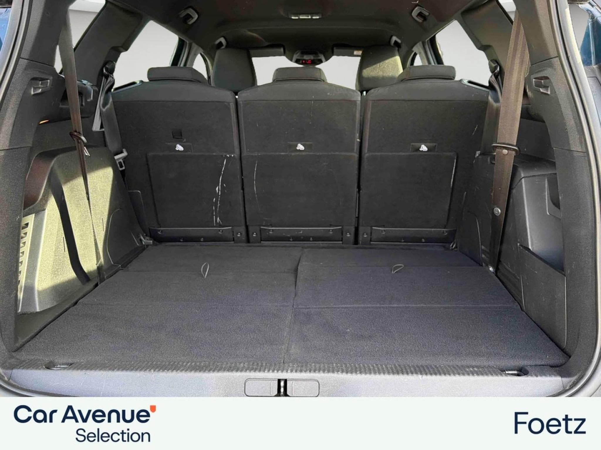 PEUGEOT 5008 1.5 BlueHDi 130ch S&S Active Pack EAT8 (2023) - Photo 9
