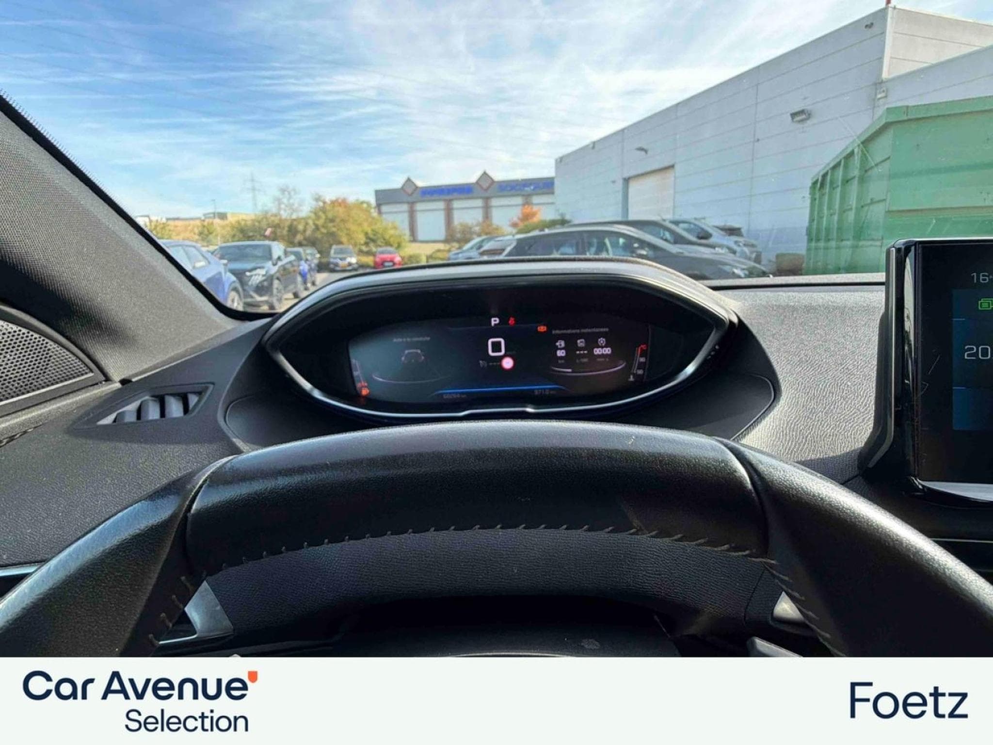PEUGEOT 5008 1.5 BlueHDi 130ch S&S Active Pack EAT8 (2023) - Photo 11