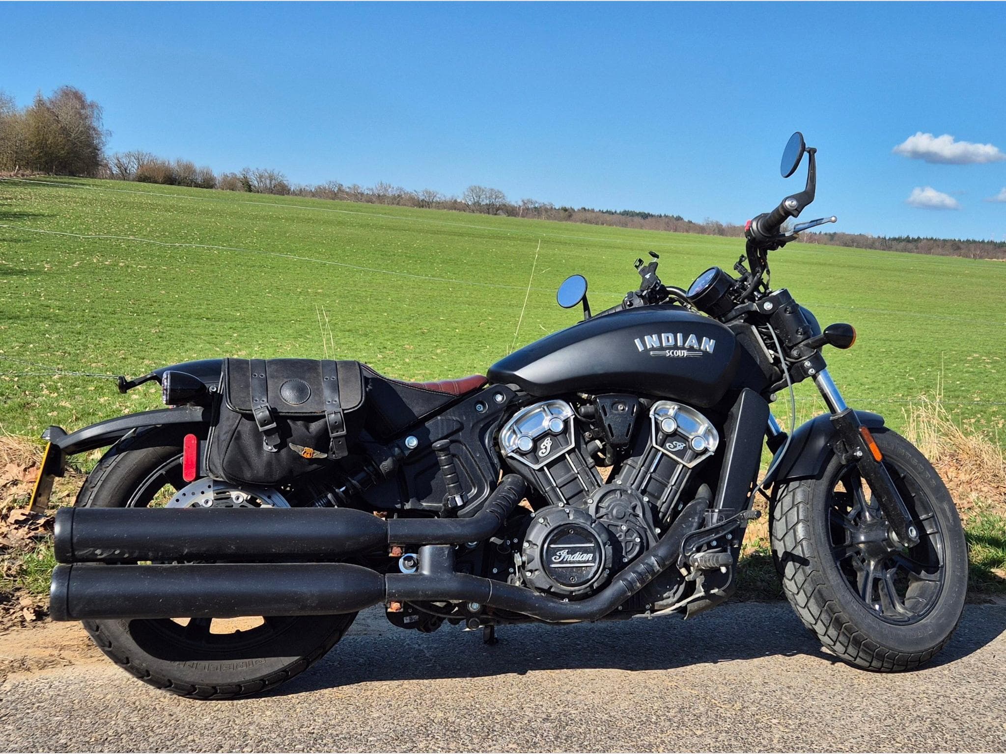 Indian Scout Bobber (2020) - Foto 1